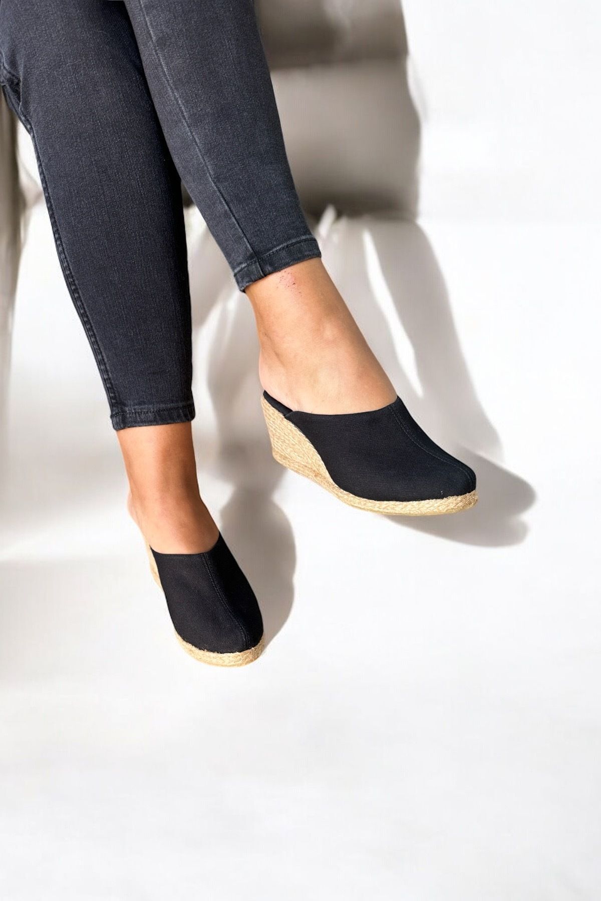 Y&D Shoes  Kadın Kapalı Burun Espadril – Dolgu Topuk & Keten Terlik Modeli - Görsel 3