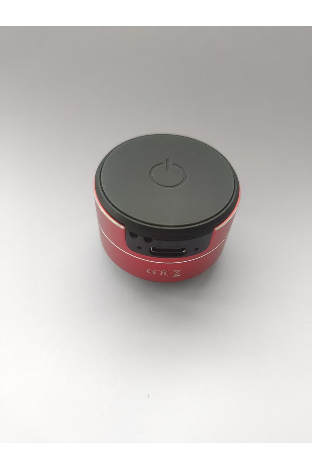 Choice-Red Black technology bone conduction speaker is coming. Sound is produced through different media. S 1