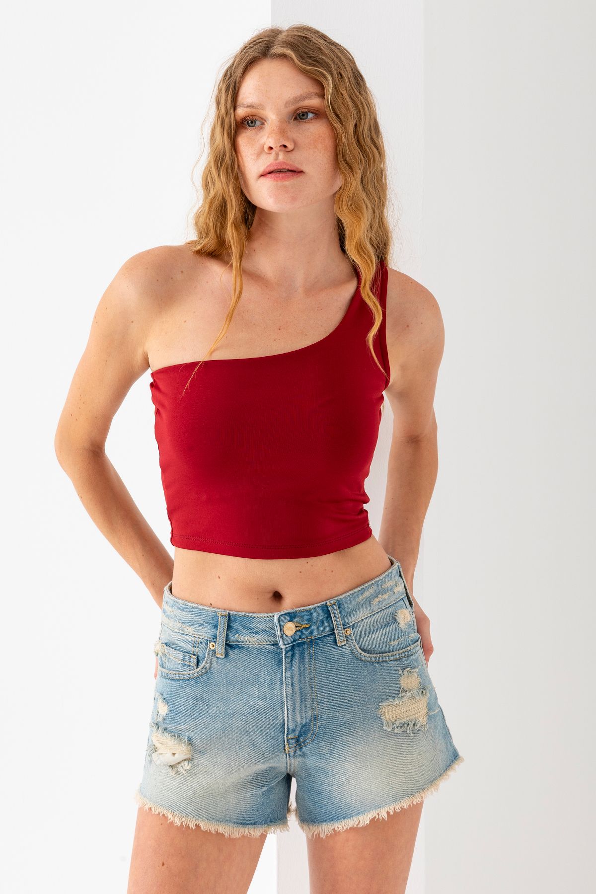 GİYSA Kadın Tek Omuzlu Asimetrik Yaka Basic Body Bordo - 2401