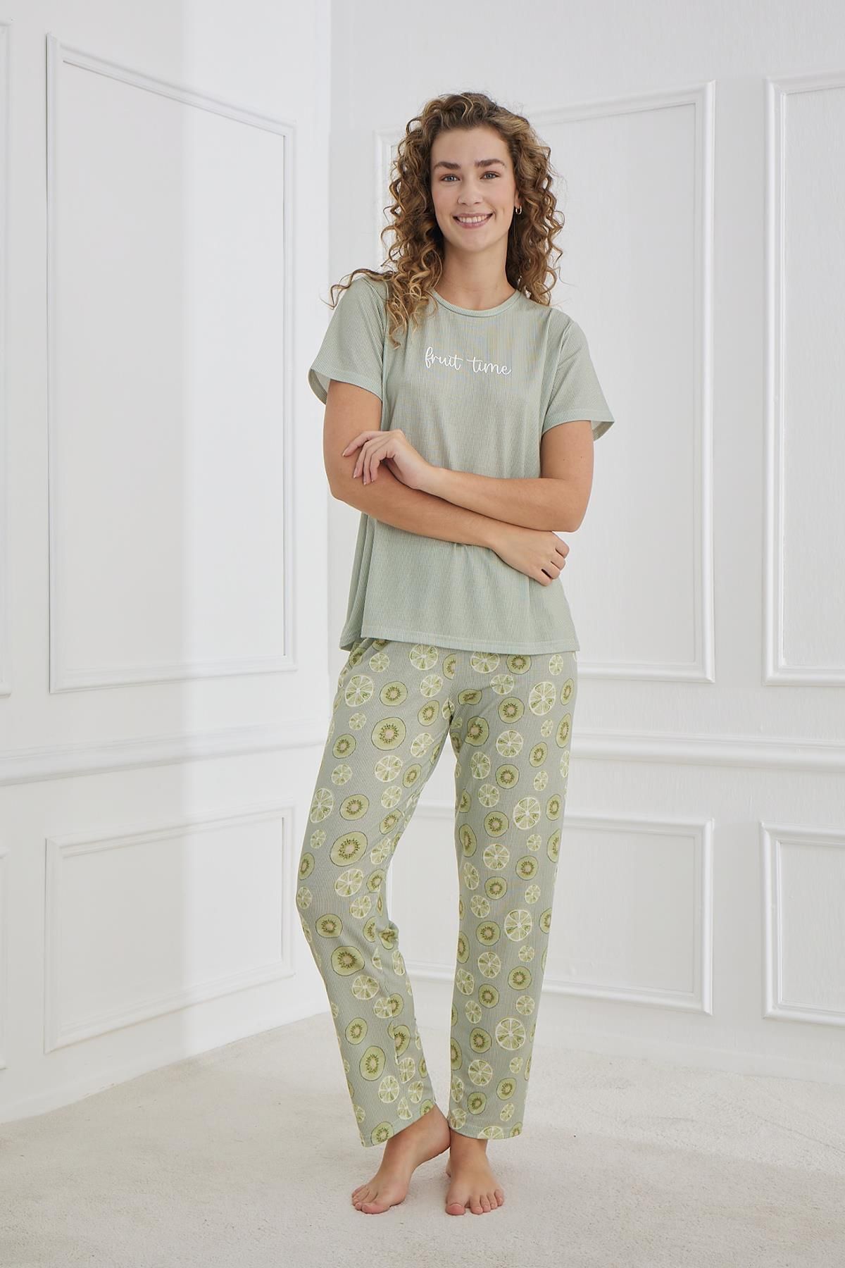 Kompedan Kadın Desenli Likralı Süprem Bisiklet Yaka Pijama Takım | Yeşil 70109-1219