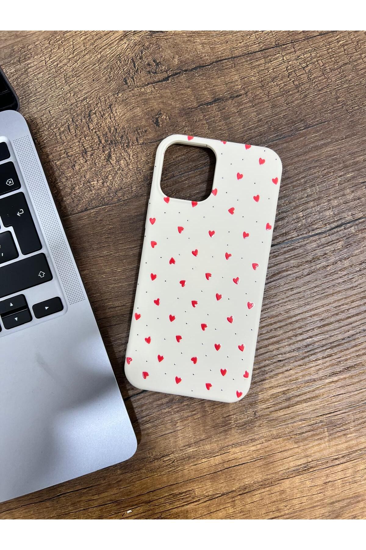 HZR Iphone 12/12Pro Beyaz Kalp Desenli Silikon Kılıf