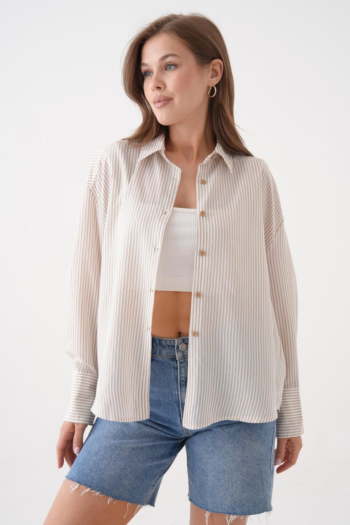 minaaise Kadın Bej Modal Kumaş Oversize Çizgili Gömlek 29182