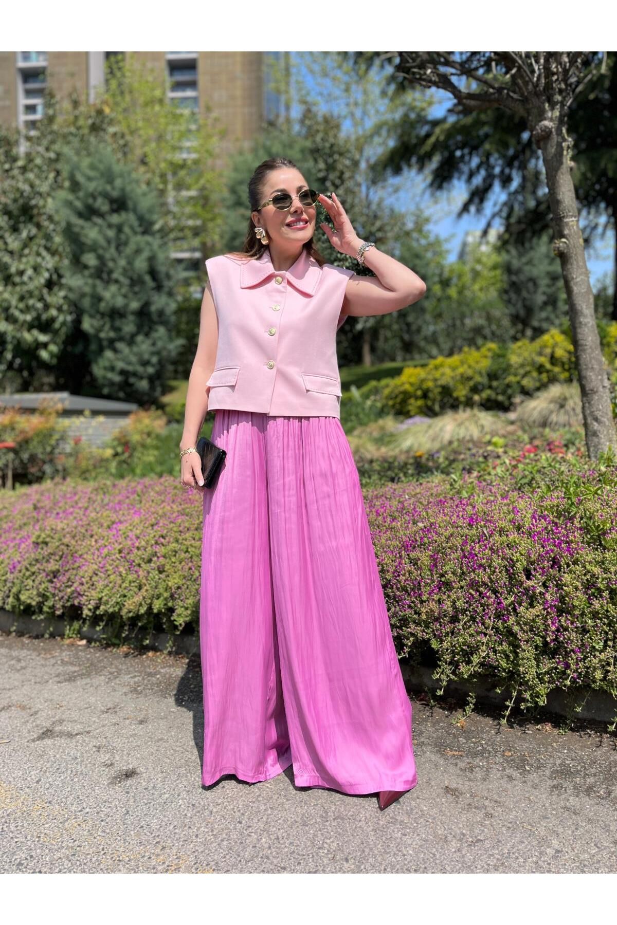 Size Özgü Pembe Gold Düğmeli Yelek