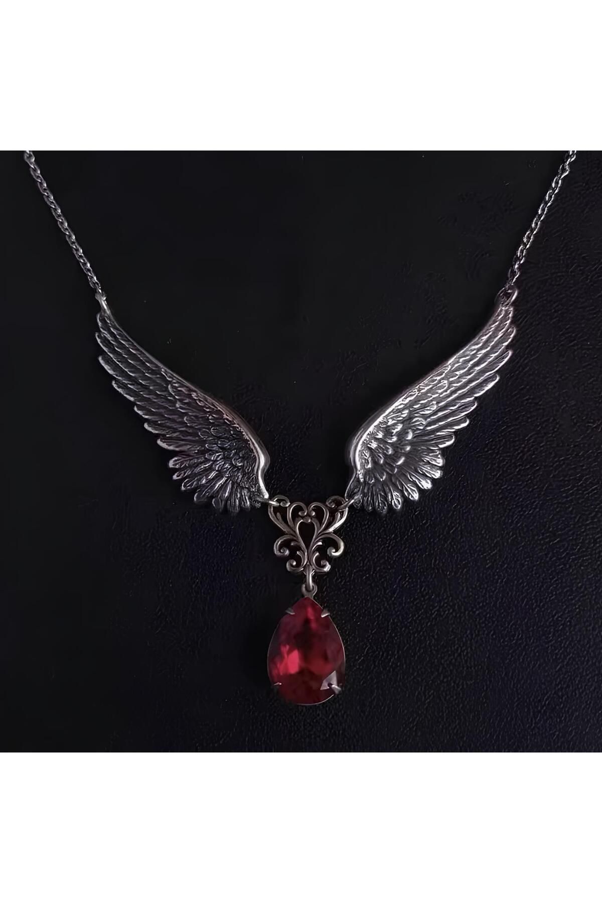 Store Dark Seraph Yapay Elmaslı Kanatlı Kolye