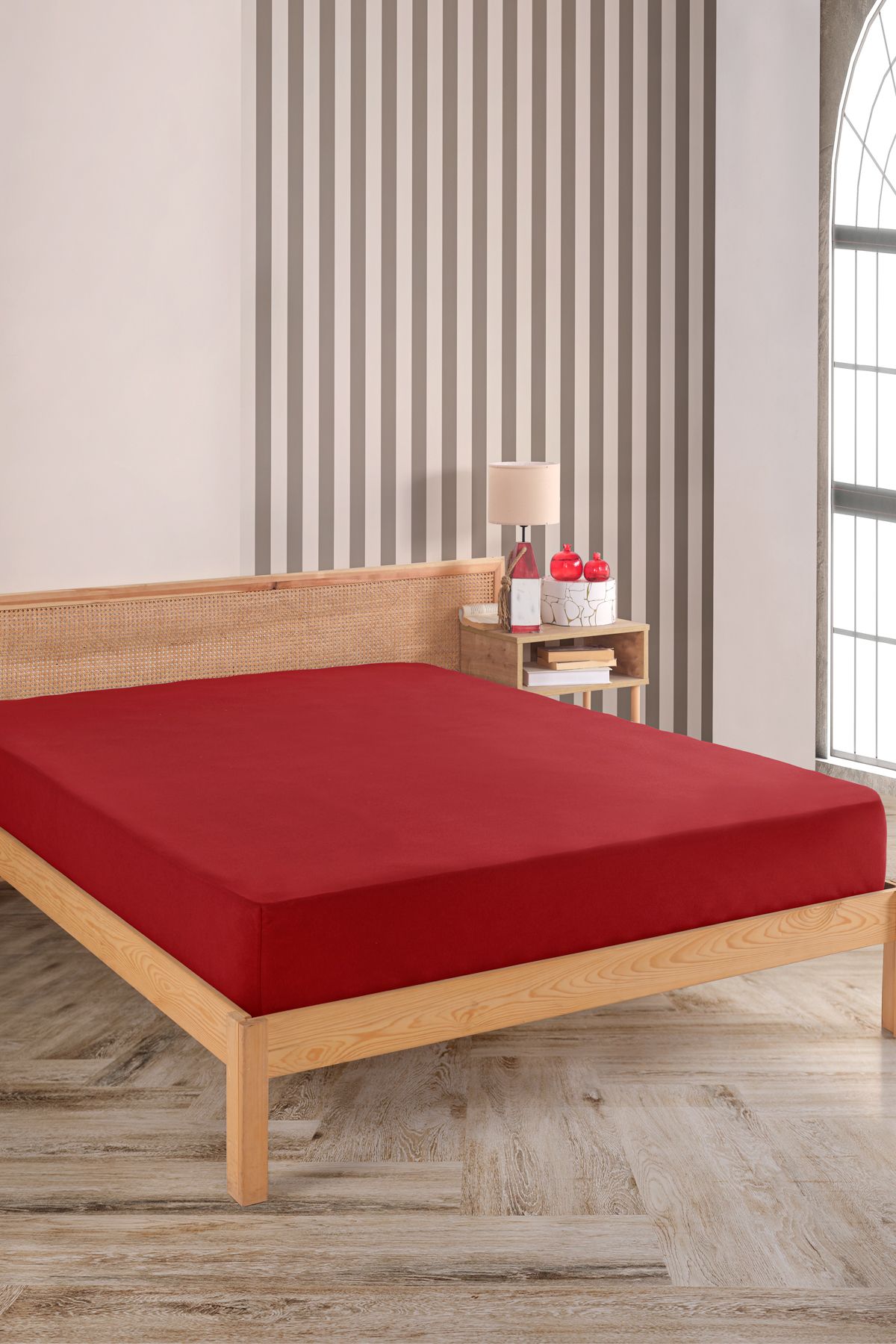 Karden Flower Premium %100 Pamuk Çift Kişilik Penye Lastikli Çarşaf - 180x200 cm Kırmızı