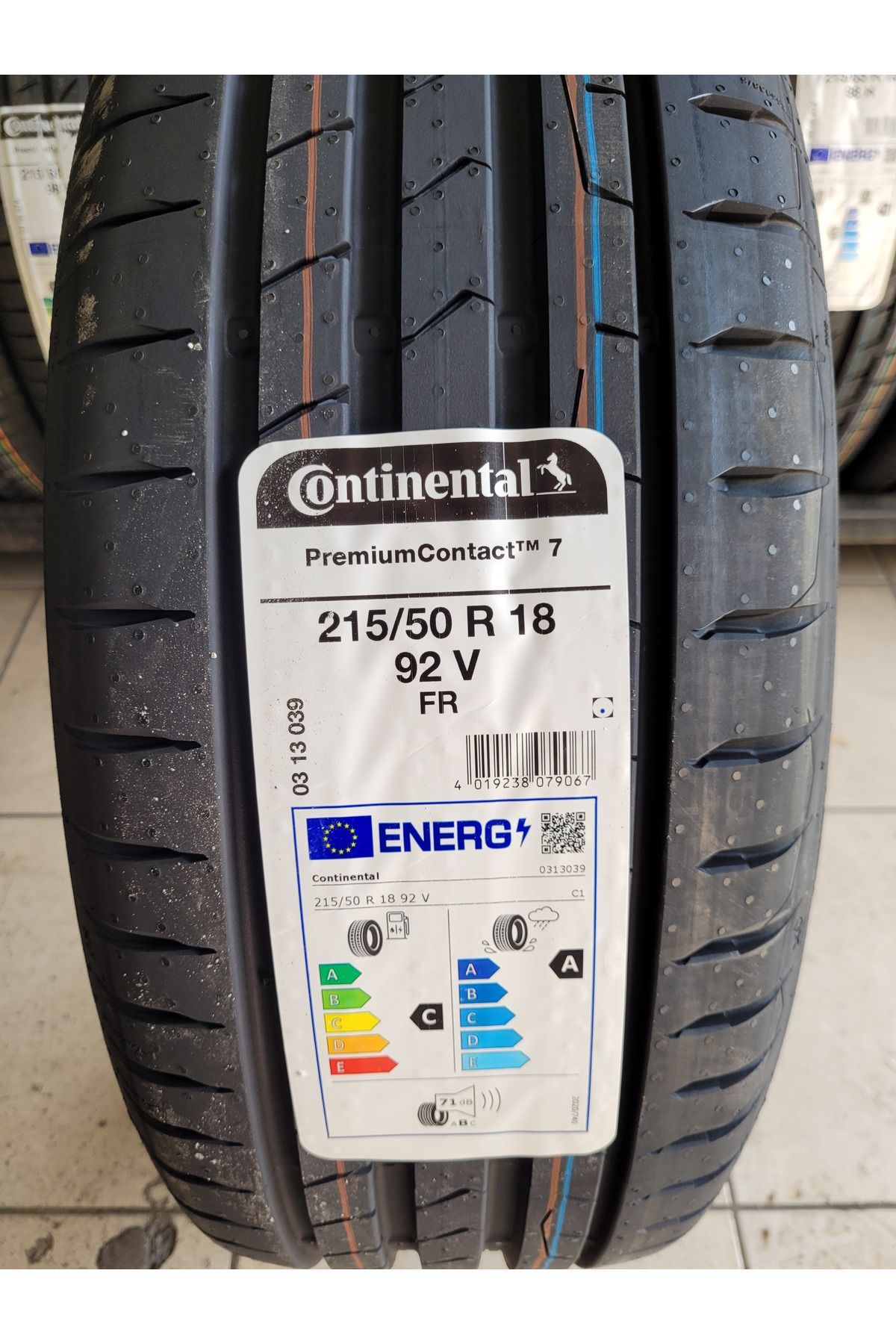 Continental 215/50r18 49.hafta 2024 Üretim Premium Contact7 92v Fr Set Olarak (4 Adet) *