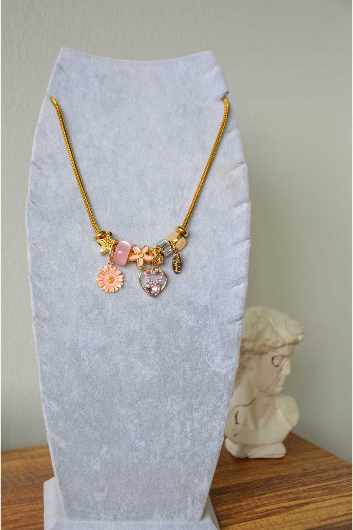 Nova and co Charm Kolye