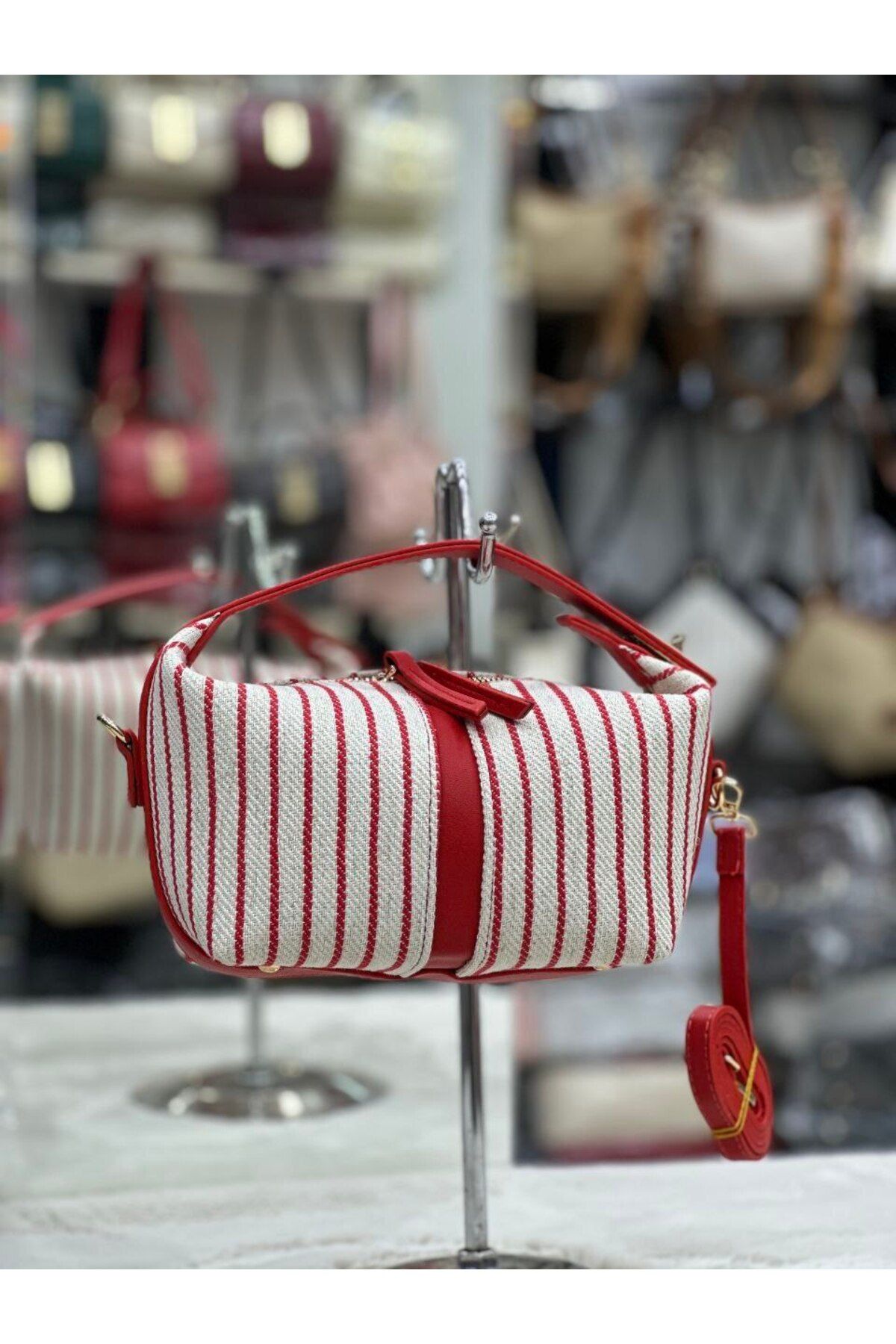 bynarincollection günlük sandal model kol çantası