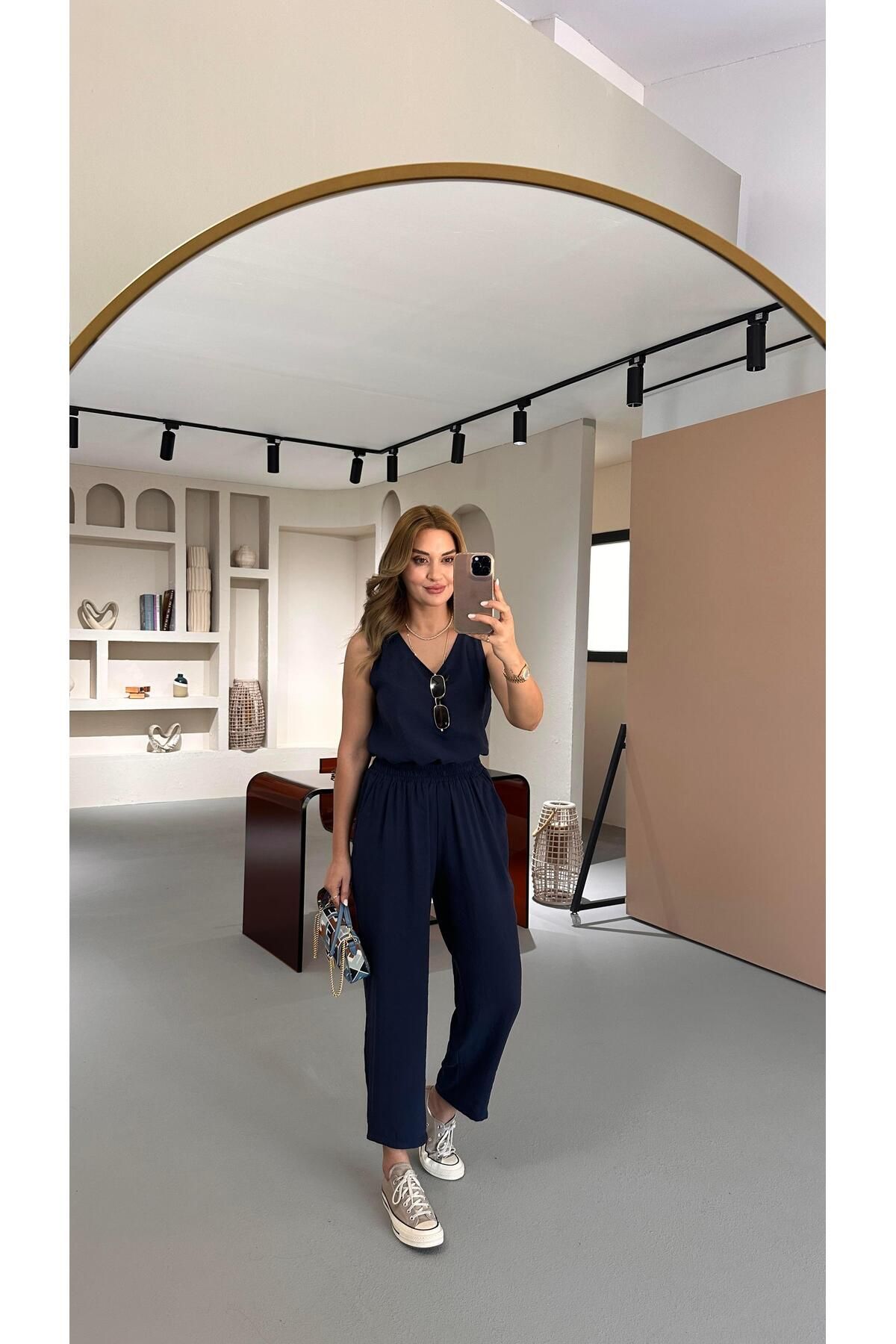 Sezgi Tekin Slouchy Pantolon Bluz Lacivert Takım