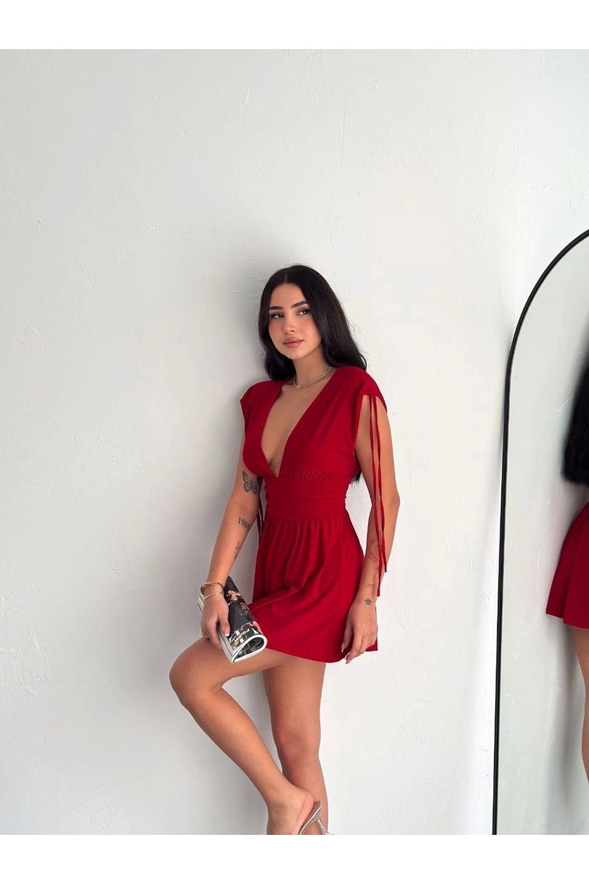 MODA Omuzu ip Askılı Şortlu Elbise - Kırmızı