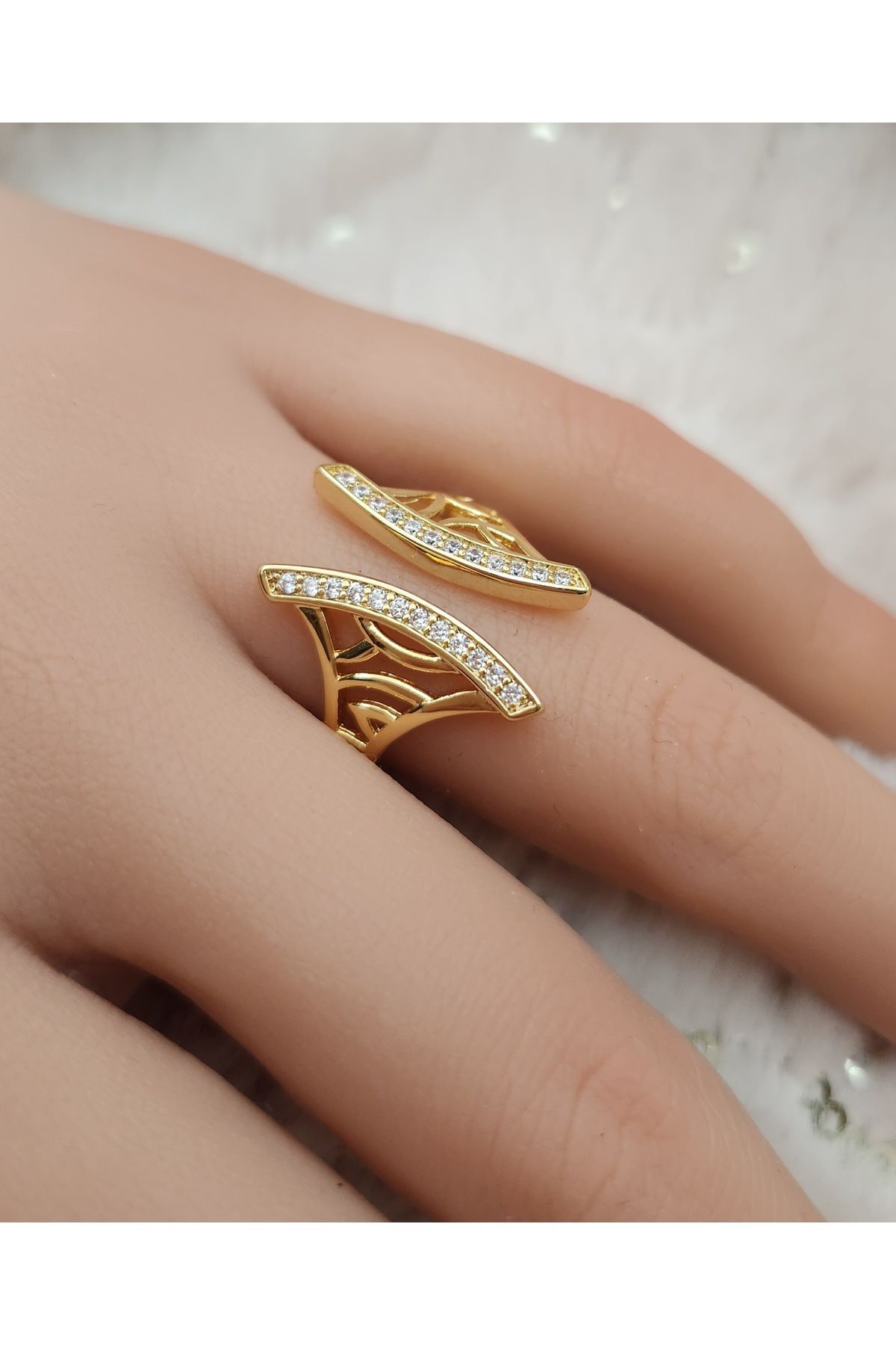reyselstyle Ayarlanabilir Zirkon Taşlı Altın Kaplama Çelik Yüzük