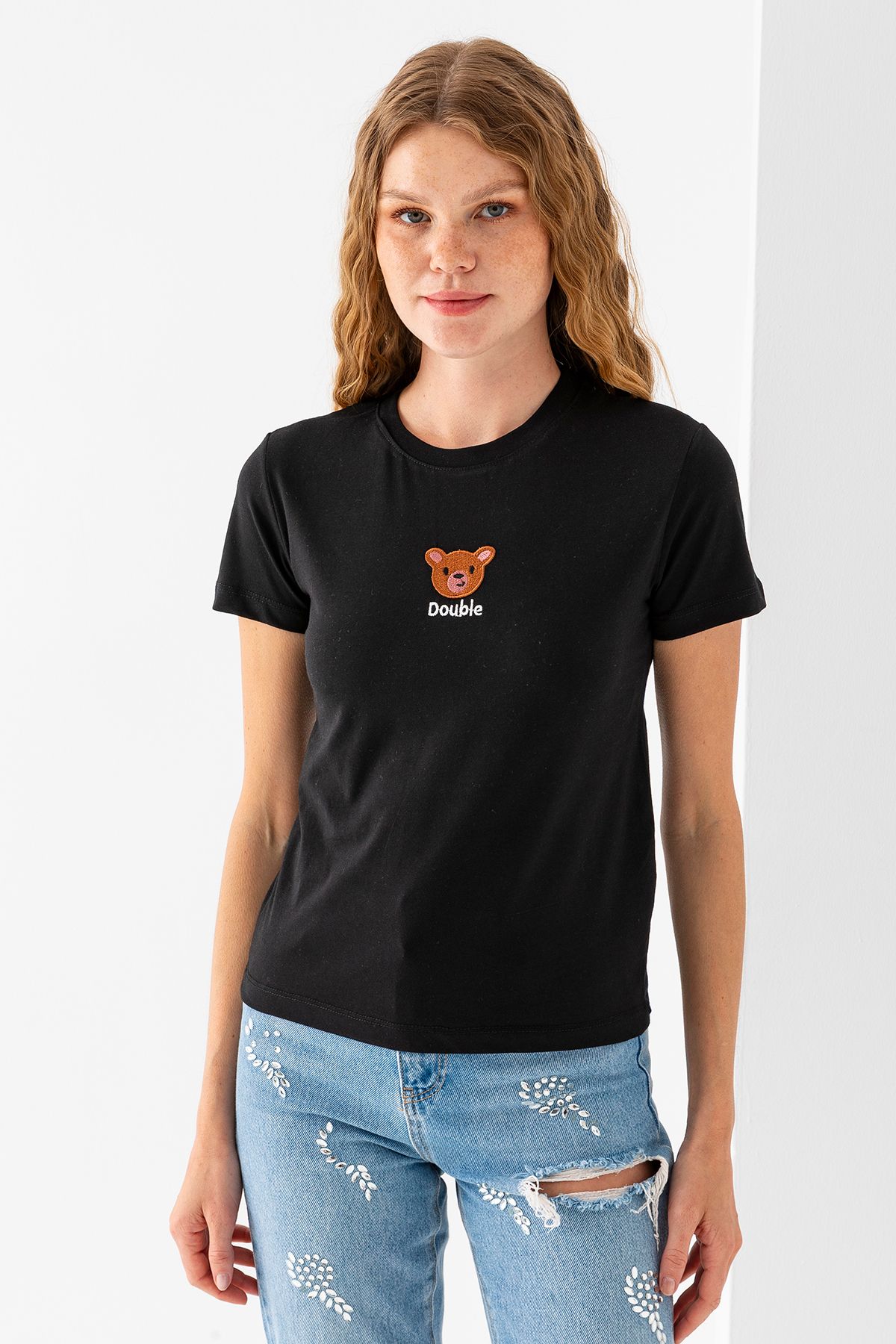 GİYSA Kadın Bisiklet Yaka Ayıcık Nakışlı %100 Pamuklu T-Shirt Siyah - 25786