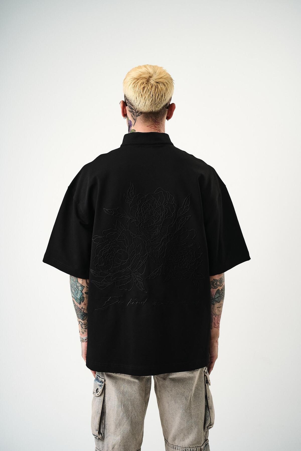 Respire Erkek Be Kind Nakışlı Yarım Fermuarlı Oversize T-Shirt Siyah
