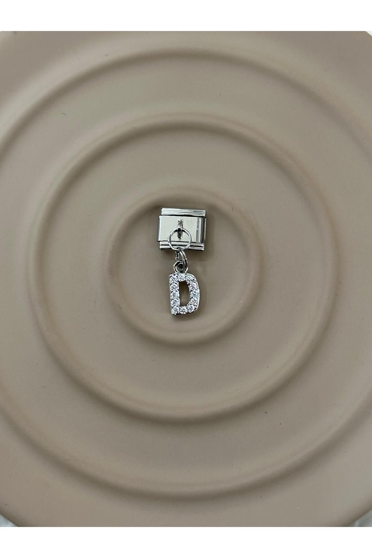 MSBTAKI İTALYAN CHARM D HARFİ 316L ÇELİK PASLANMA VE KARARMA YAPMAZ