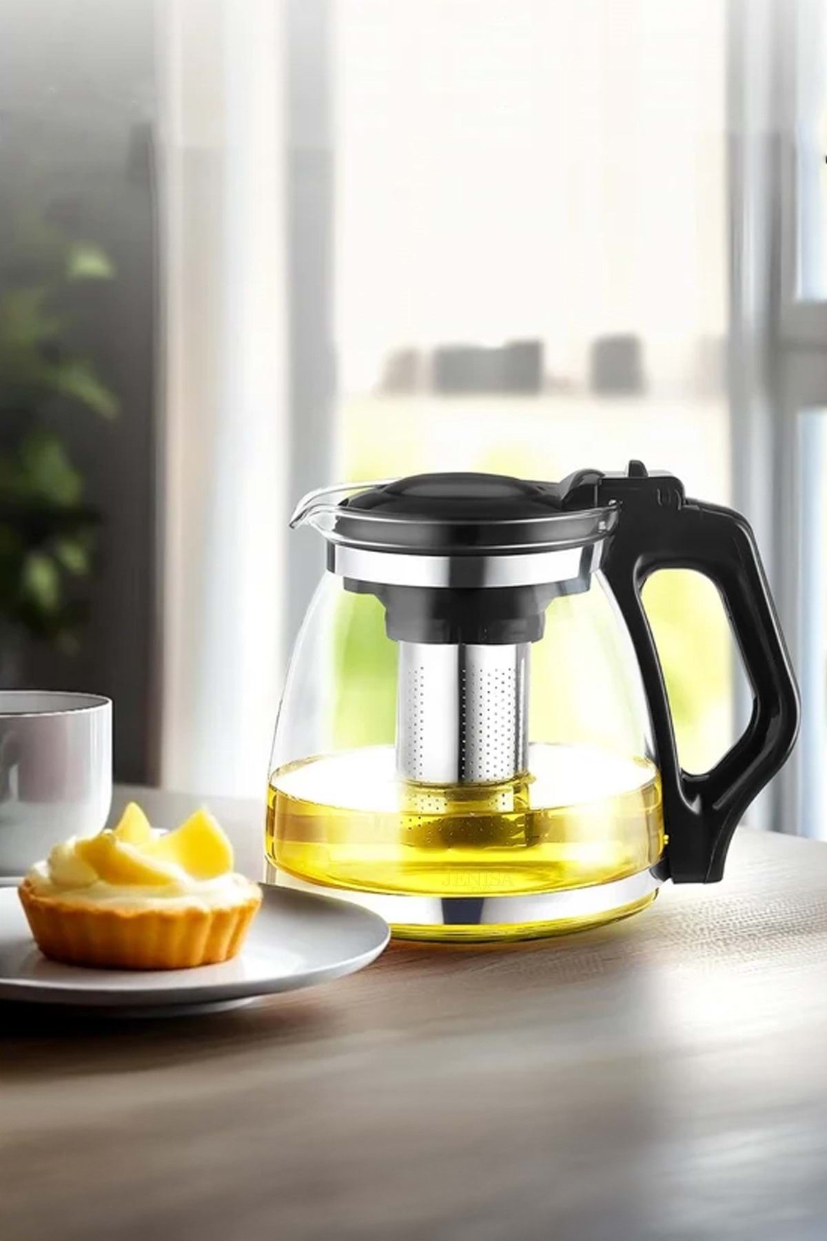 Jenisa Isıya Dayanıklı Büyük Cam Demlik – 1700 ml Kapasiteli, Çelik Süzgeçli ve Kapaklı Tasarım