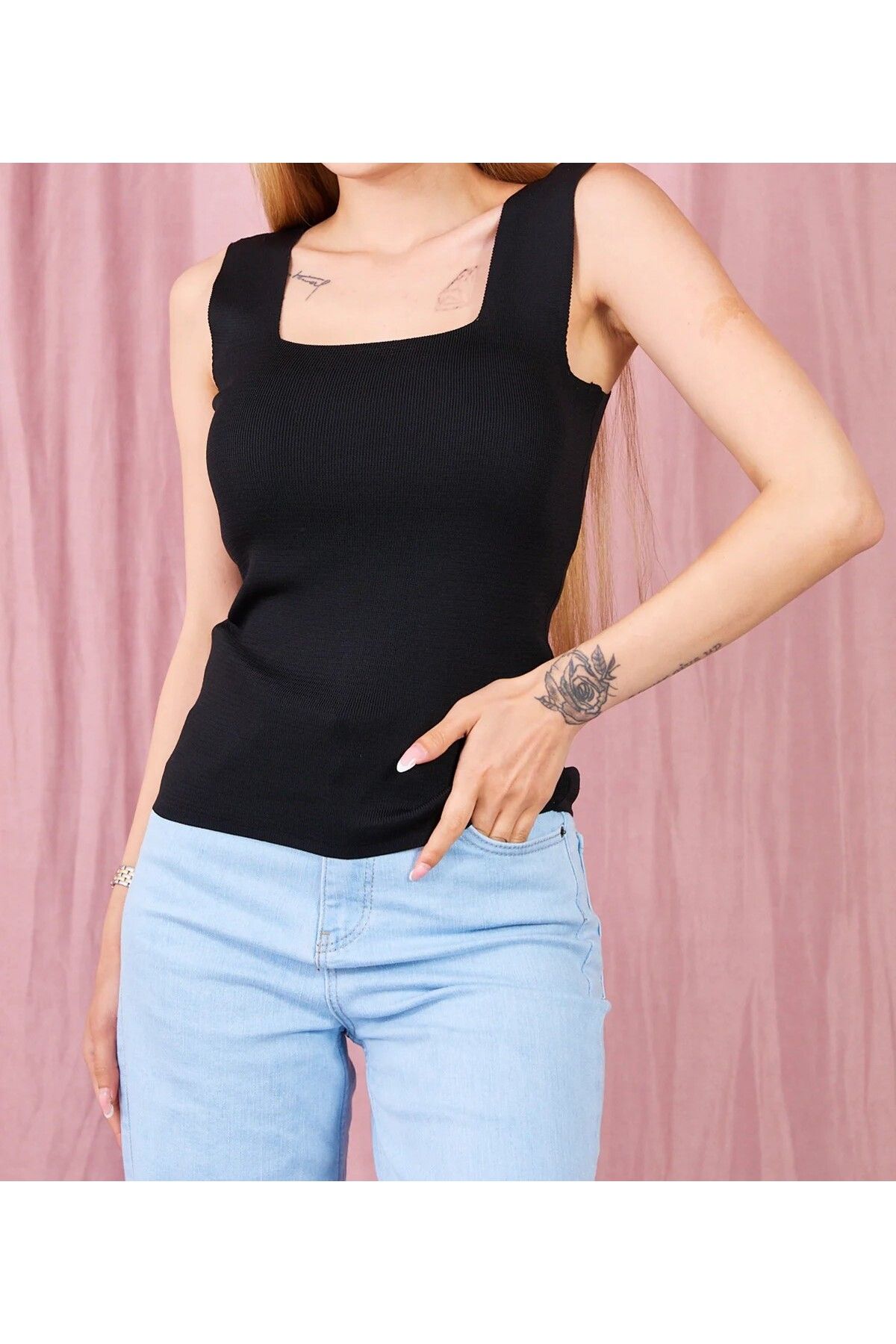 Butik SİYAH TRİKO TİŞÖRT