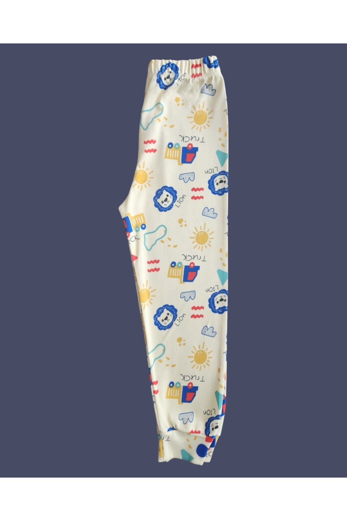 çamaşır bahçesi kendinize iyi bakın Kısa Kollu Desenli Çocuk Pijama Takım #baskılıçocukpijamatakım #kamyondesenlipijama #çamaşırbahçesi fotoğrafı 4 (önizleme)