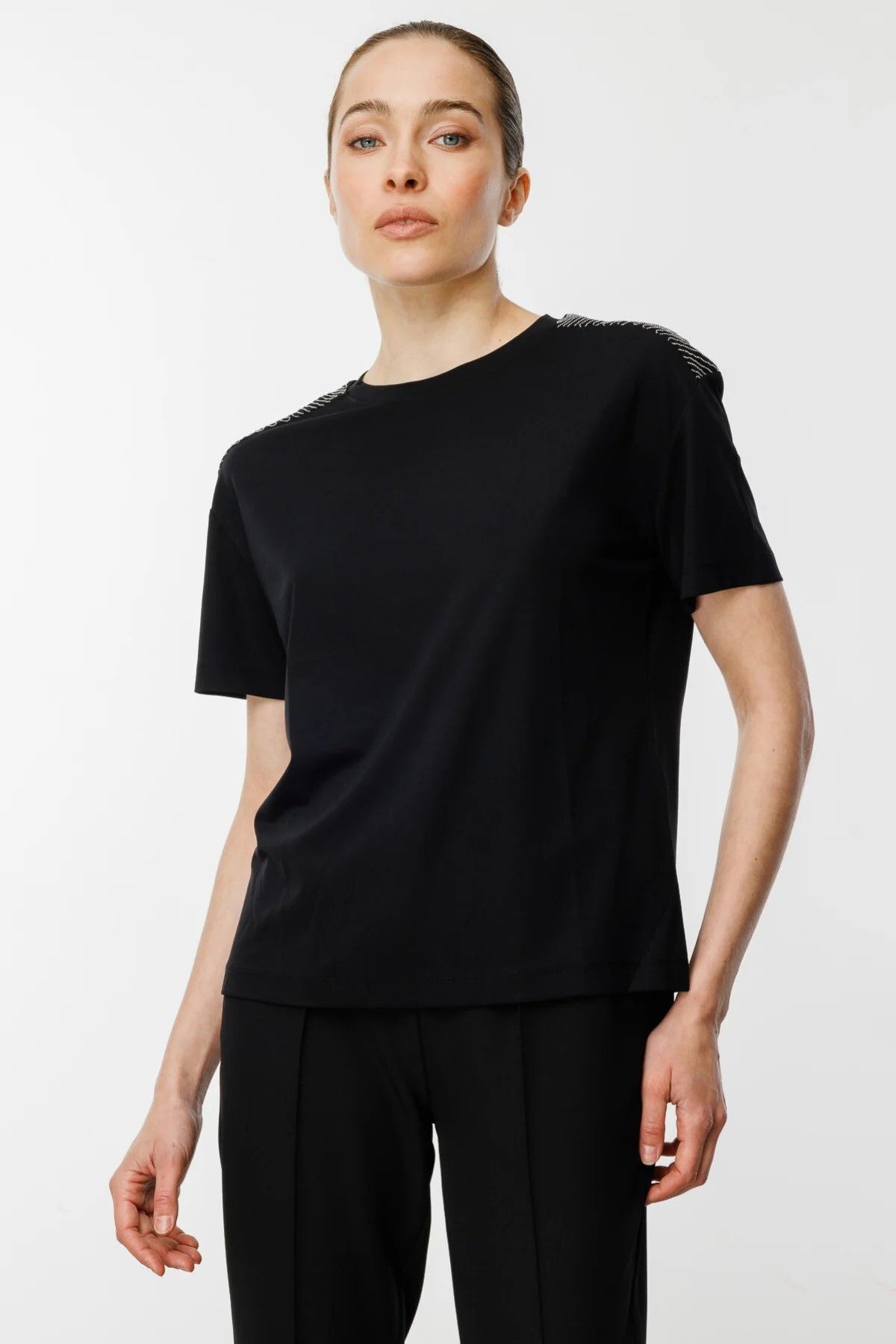ON TRİKO Omuzları Taşlı Sıfır Yaka T-Shirt 51348-25