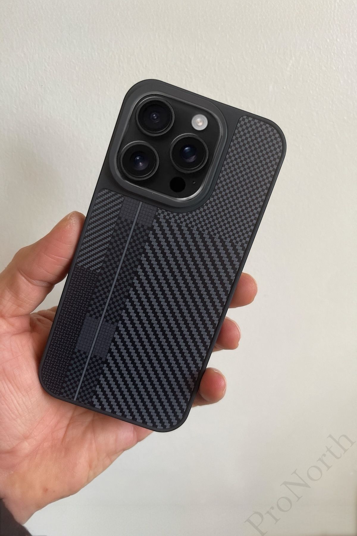 ProNorth Apple İphone 15 Pro Uyumlu Kılıf Karbon Görünümlü Silikon Kılıf / Kapak
