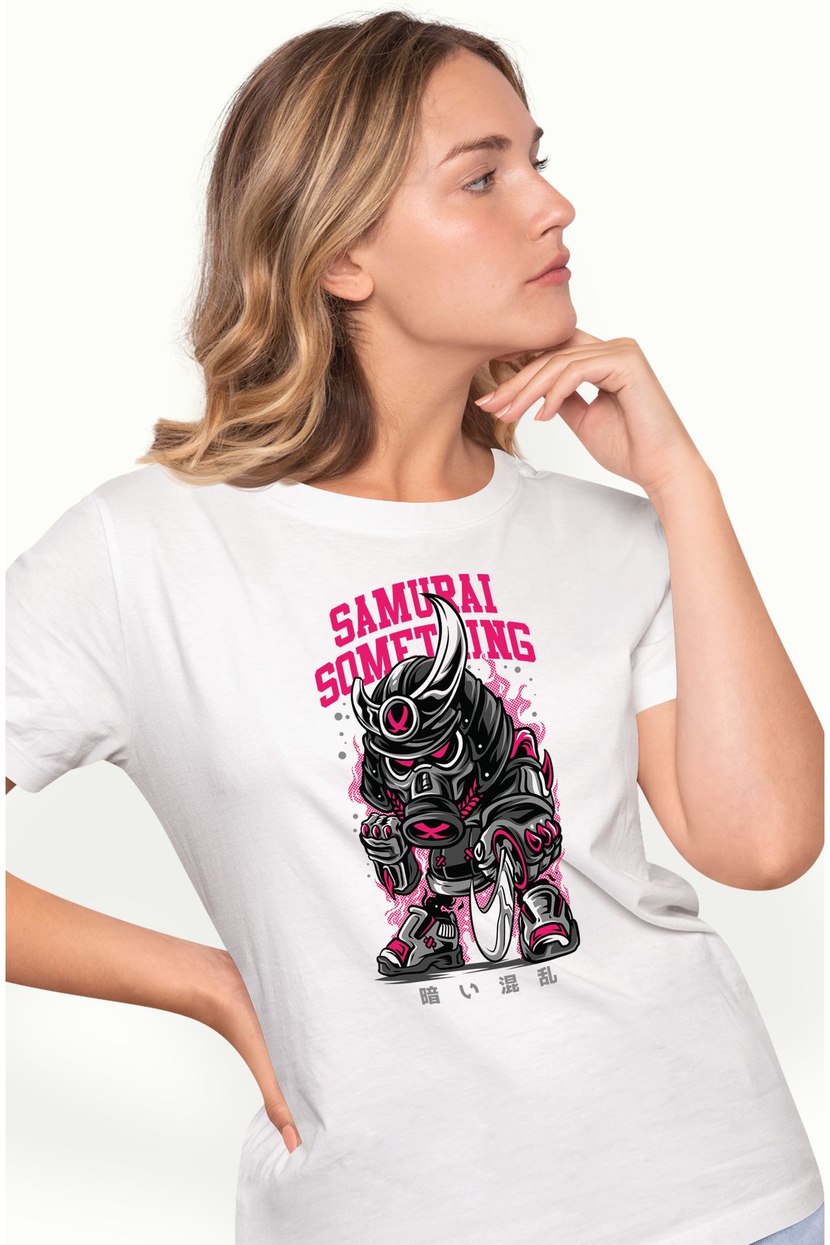 StoryGift Romania Tricou Femei Cu Robot Razboinic Cu Armura Si Masca De Gaz, Text In Engleza Samur Wht_l Femeie - M