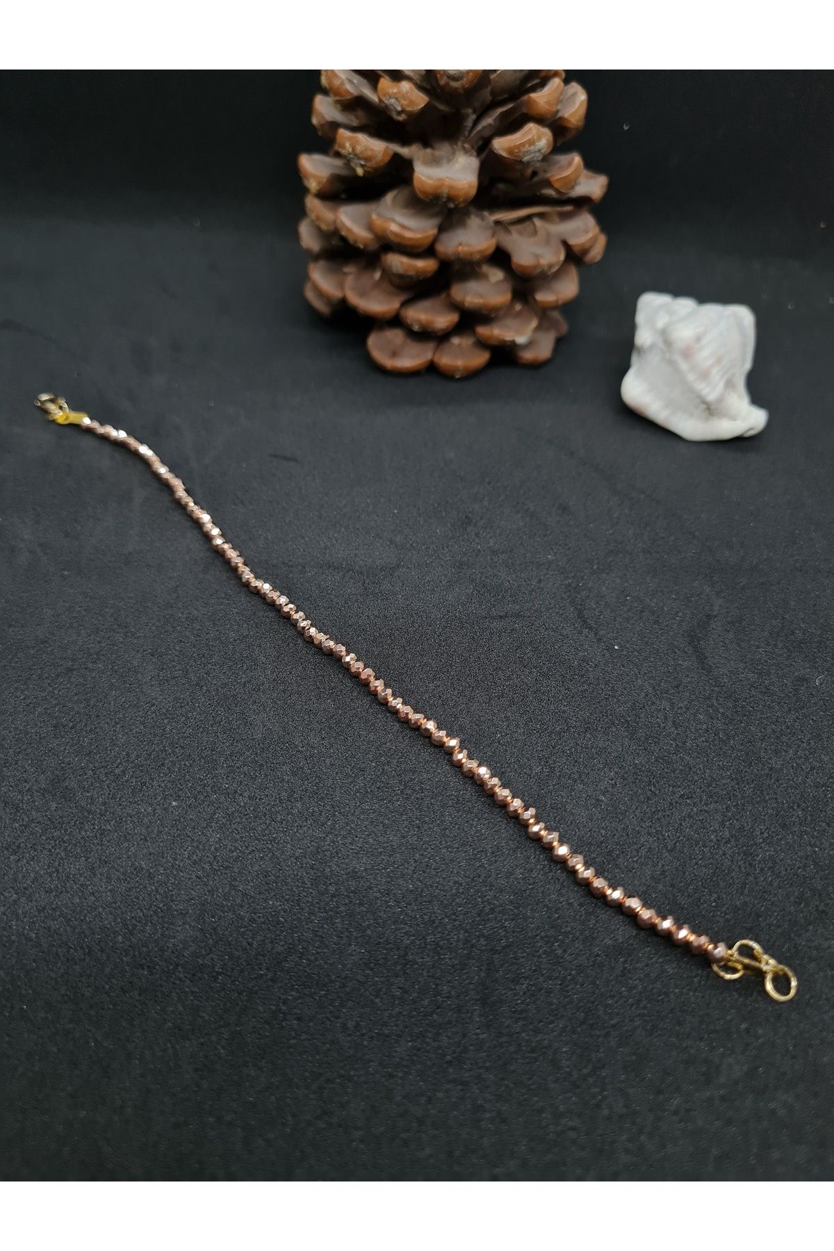 ZEYM Rose Gold Kristal Boncuk Bileklik – Işıltılı, Şık ve Kadınlara Özel