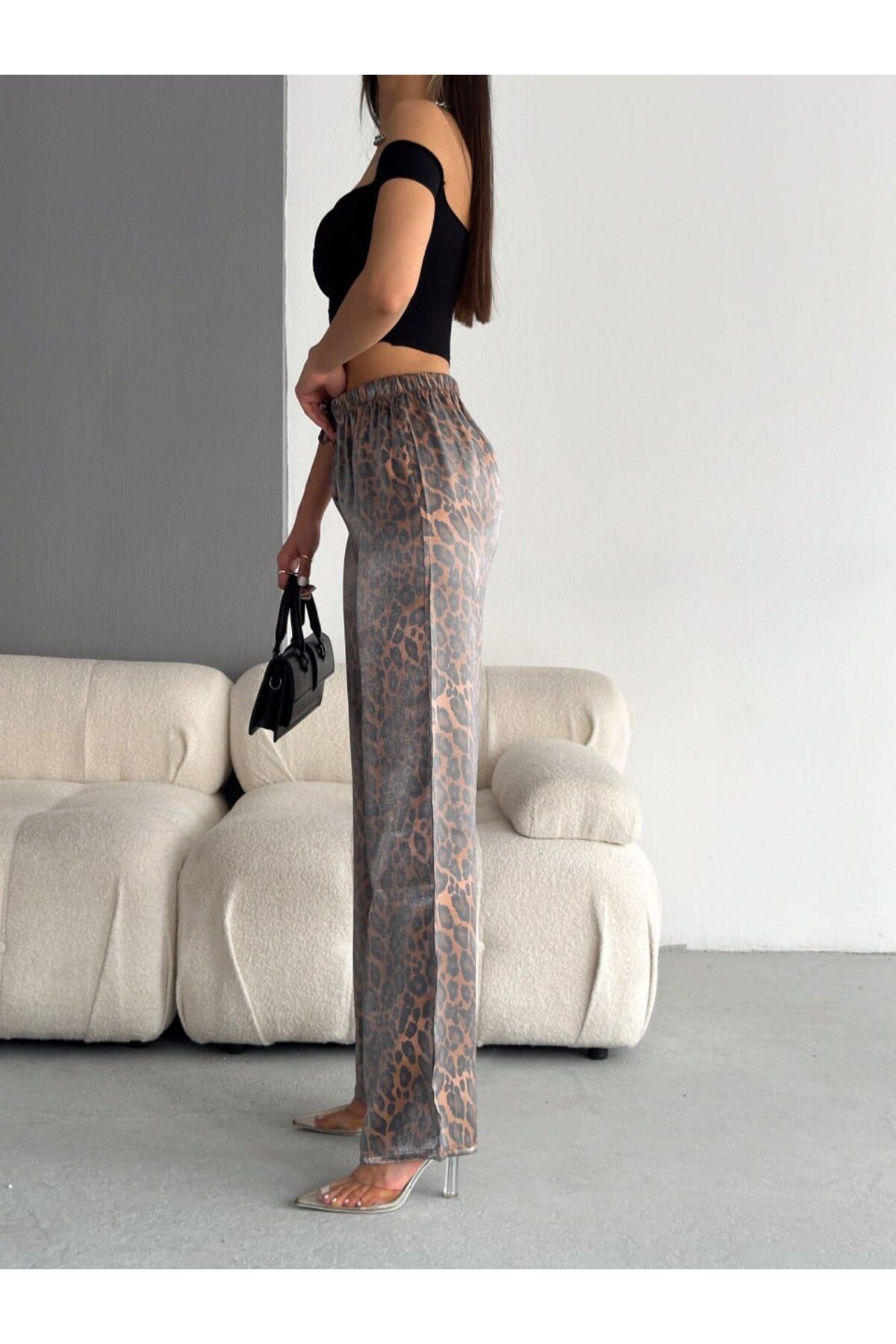 ebru akten butik Leopar Desenli Parlak Dokuma Pantolon