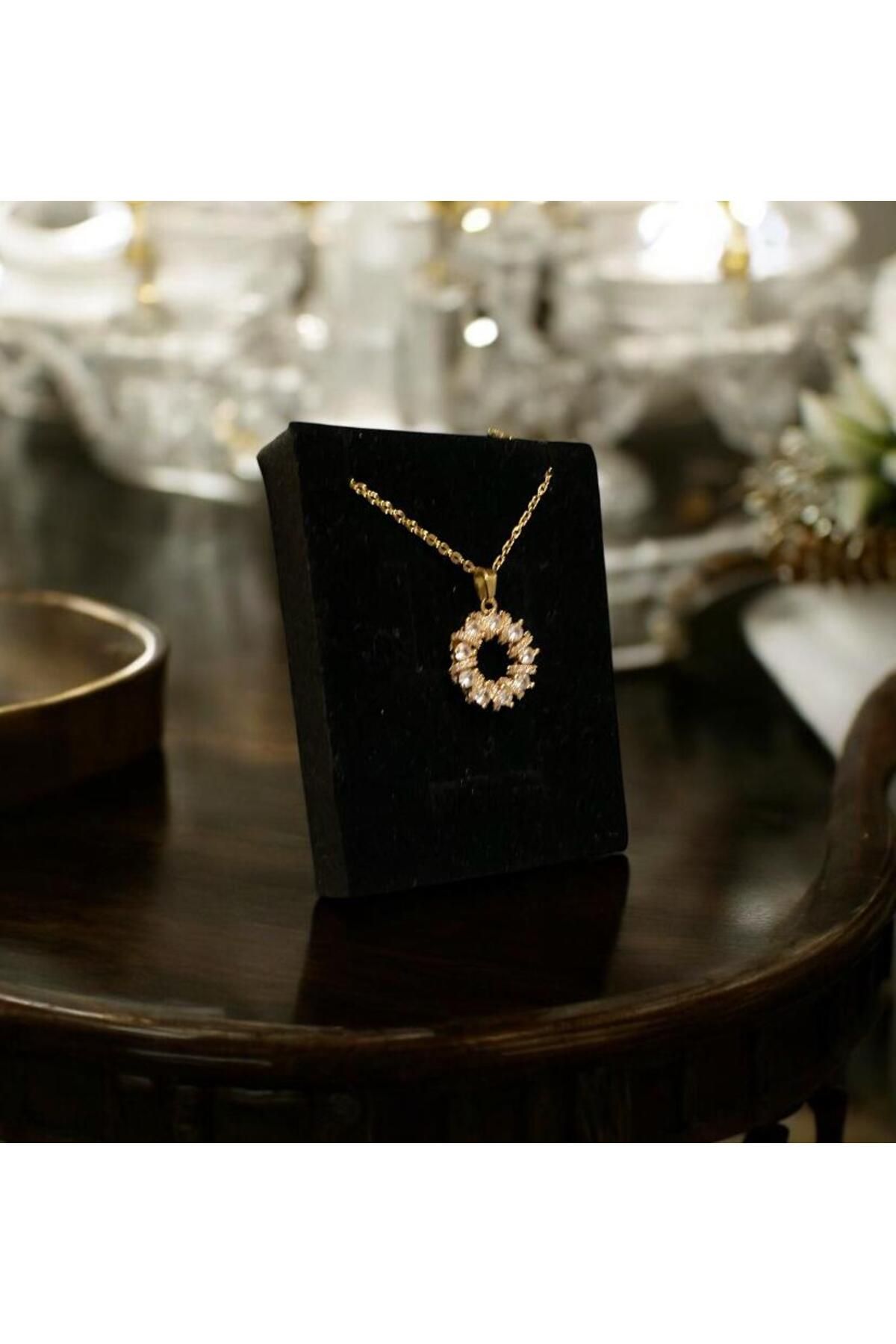 BYZSHOP Yuvarlak Yıldız Taşlı Kolye