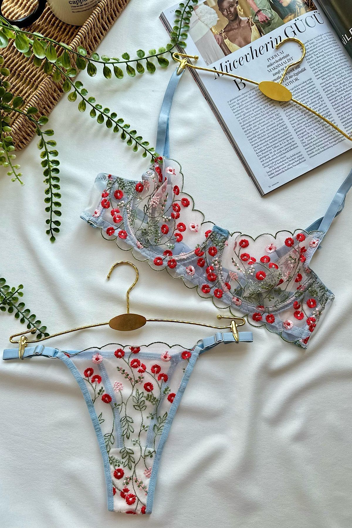 Butik Kırmızı Çiçekli Mavi Dantelli Balenli Kapsız Tanga Dantel Külotlu Bralet Takım
