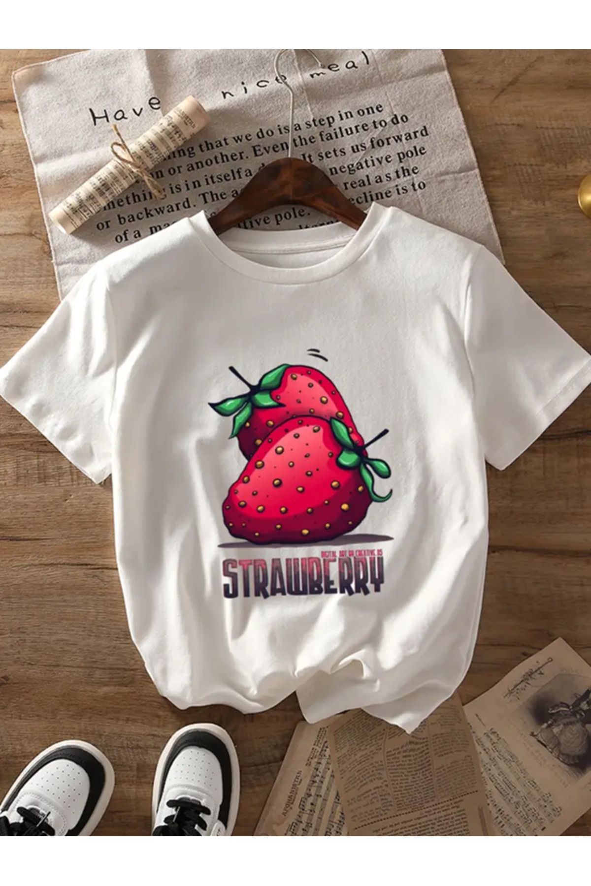 FULL TOLERANCE Strawberry Çilek baskılı Tshirt