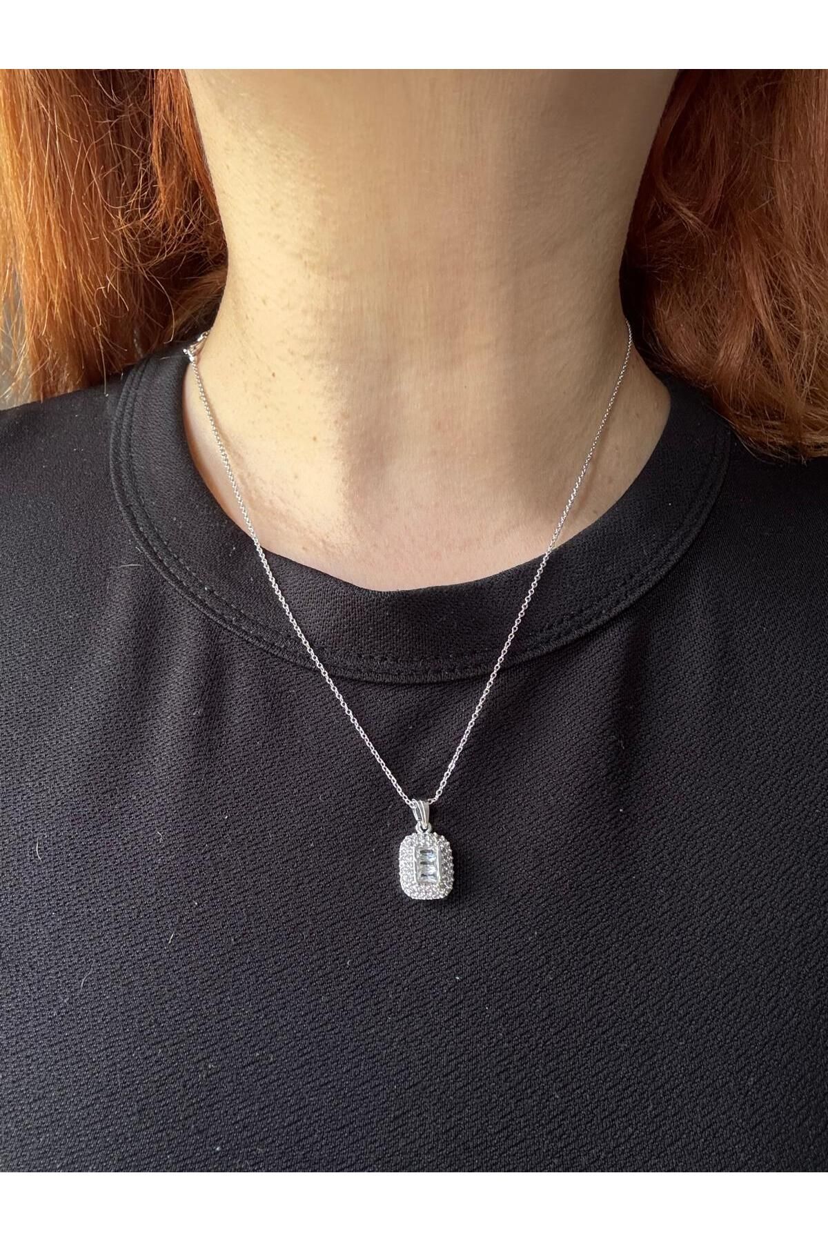 Belle Vie Collection Zirkon Kolye