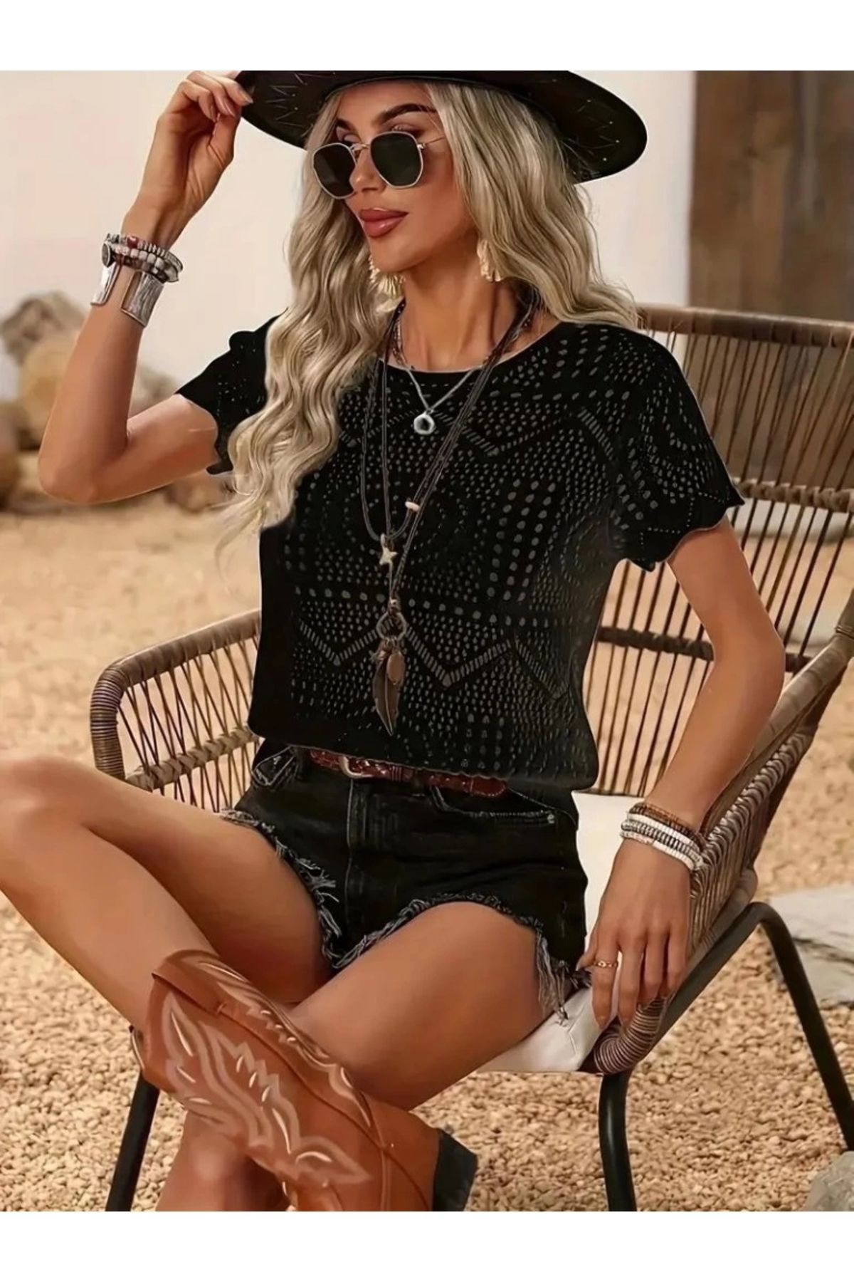 Butik Kadın Kısa Kollu Bisiklet Yaka Desenli Triko Bluz
