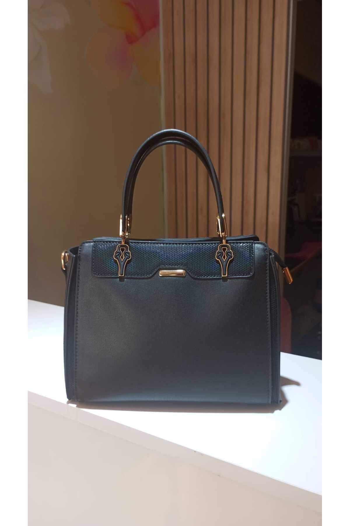 Butik ÇAPRAZ ASKILI EL VE OMUZ ÇANTASI