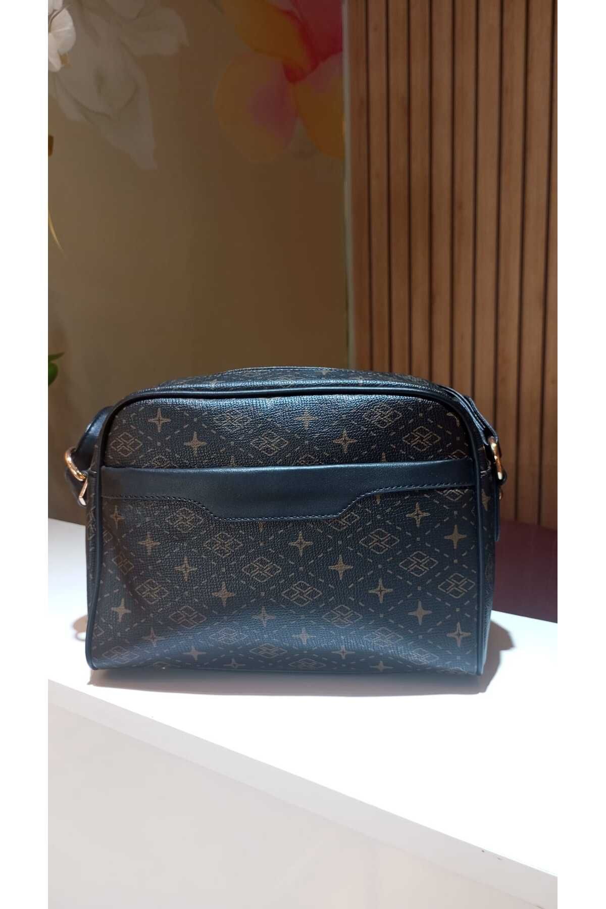 Butik ÇAPRAZ ASKILI EL VE OMUZ ÇANTASI