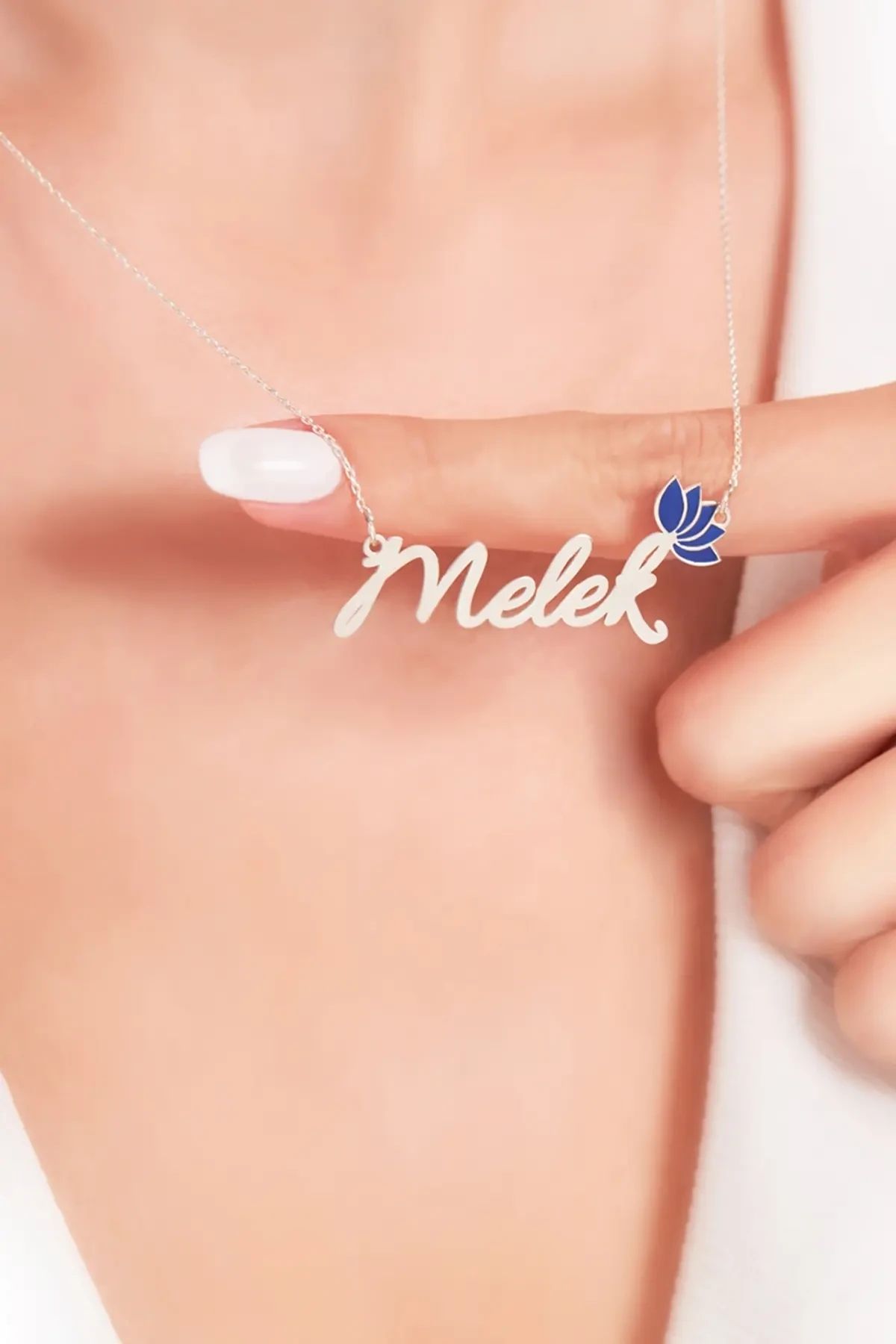 Sardeis 925 Ayar Gümüş Mavi Lotus Tasarımlı Kişiye Özel İsimli Kadın Kolye – Hediye Kutulu