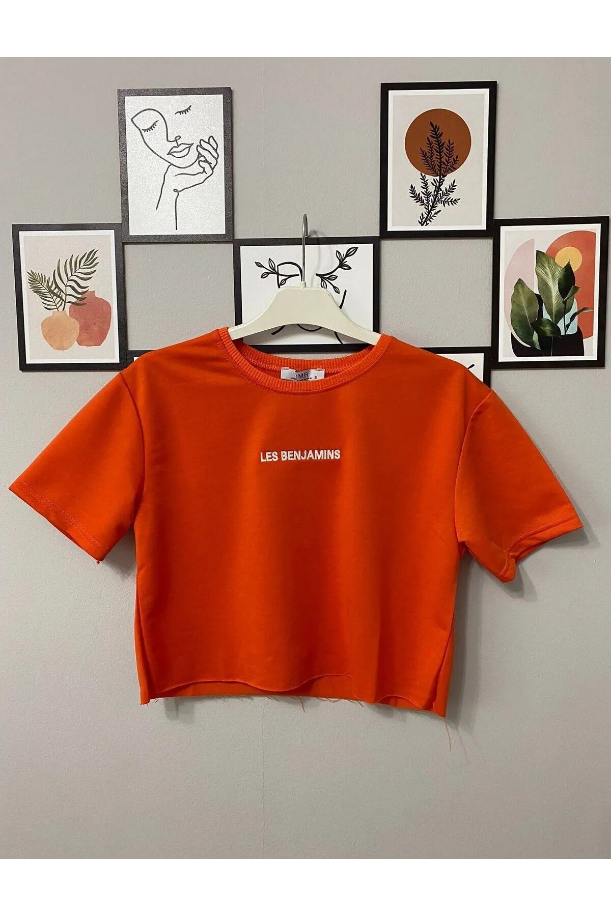 Nokta TURUNCU RENKLİ CROP T-SHİRT