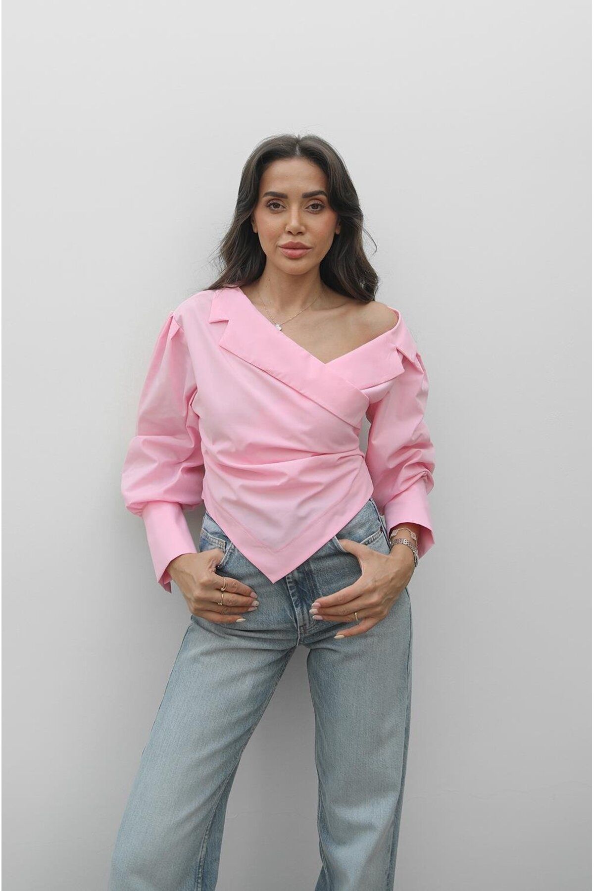 Havoş Pembe Asimetrik Kesim İp Bağcıklı Gömlek