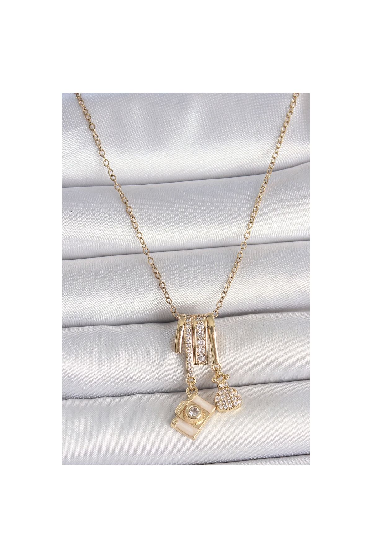 Marsilyan 316L Çelik Gold Renk Zirkon Taşlı Sallantı Fotoğraf Makinası Figür Charm Kadın Kolye - TJ-BKO10097