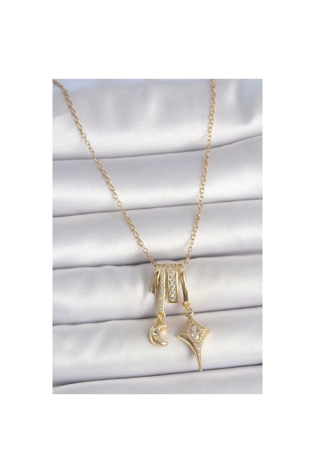 Marsilyan 316L Çelik Gold Renk Zirkon Taşlı Sallantı Ay Yıldız Figür Charm Kadın Kolye - TJ-BKO10101