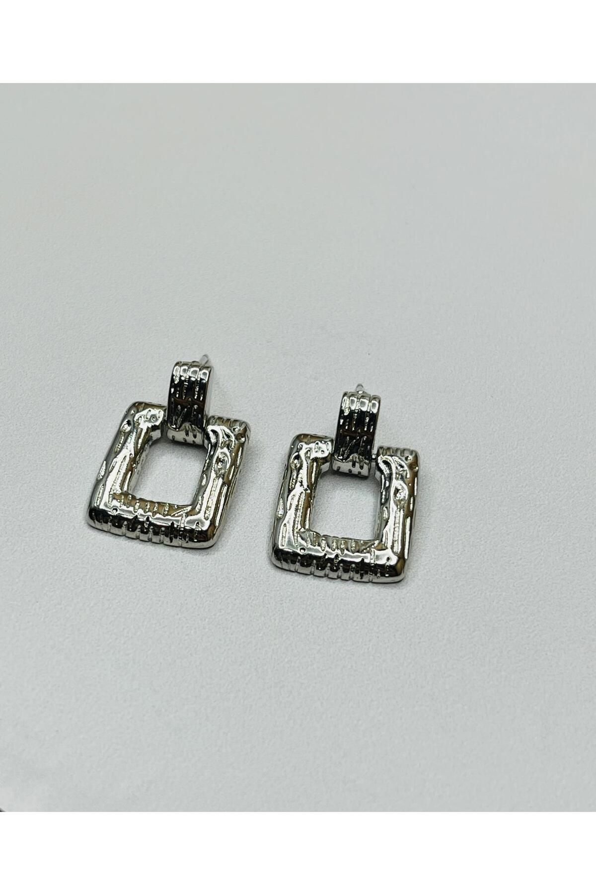 ASİN ACCESSORİES Kare Sallantılı Küpe - VİP Küpe