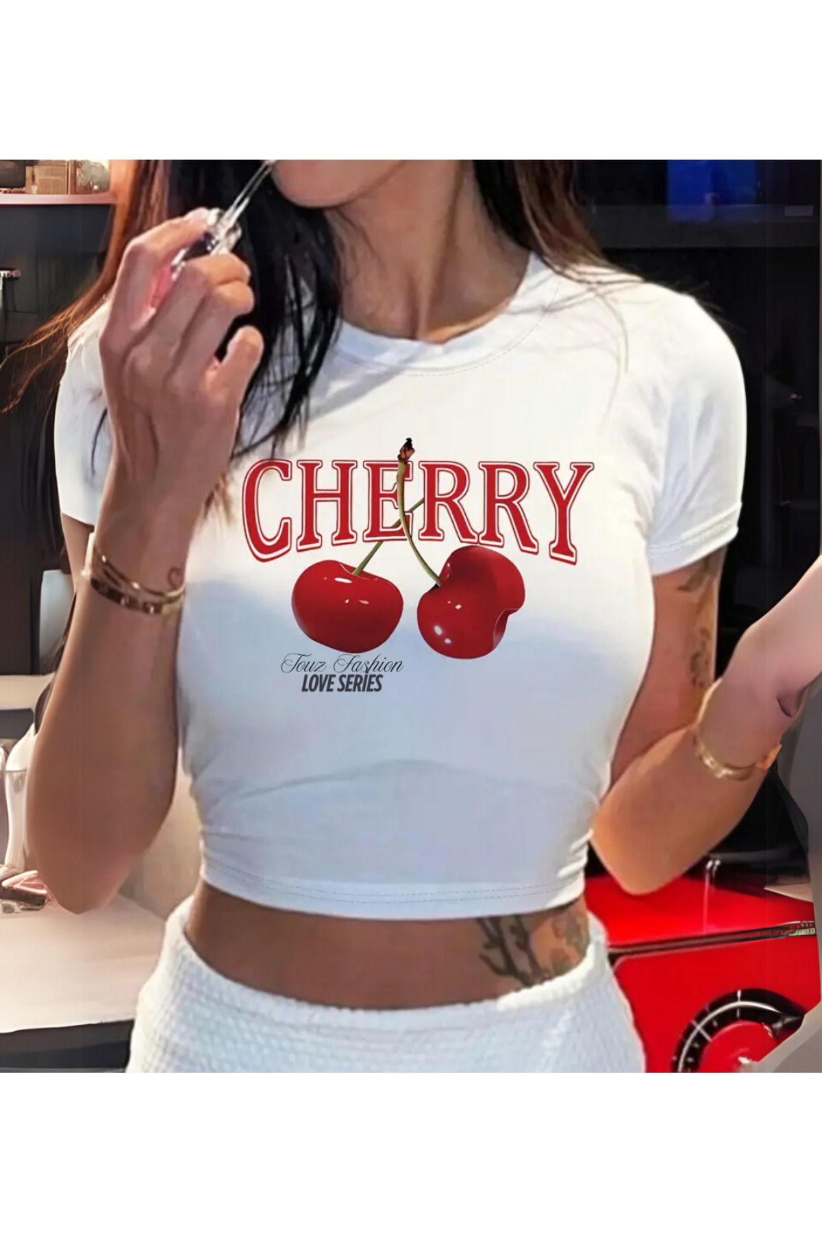 Touz Moda Cherry Touz Love Baskılı Beyaz Body Crop Bluz