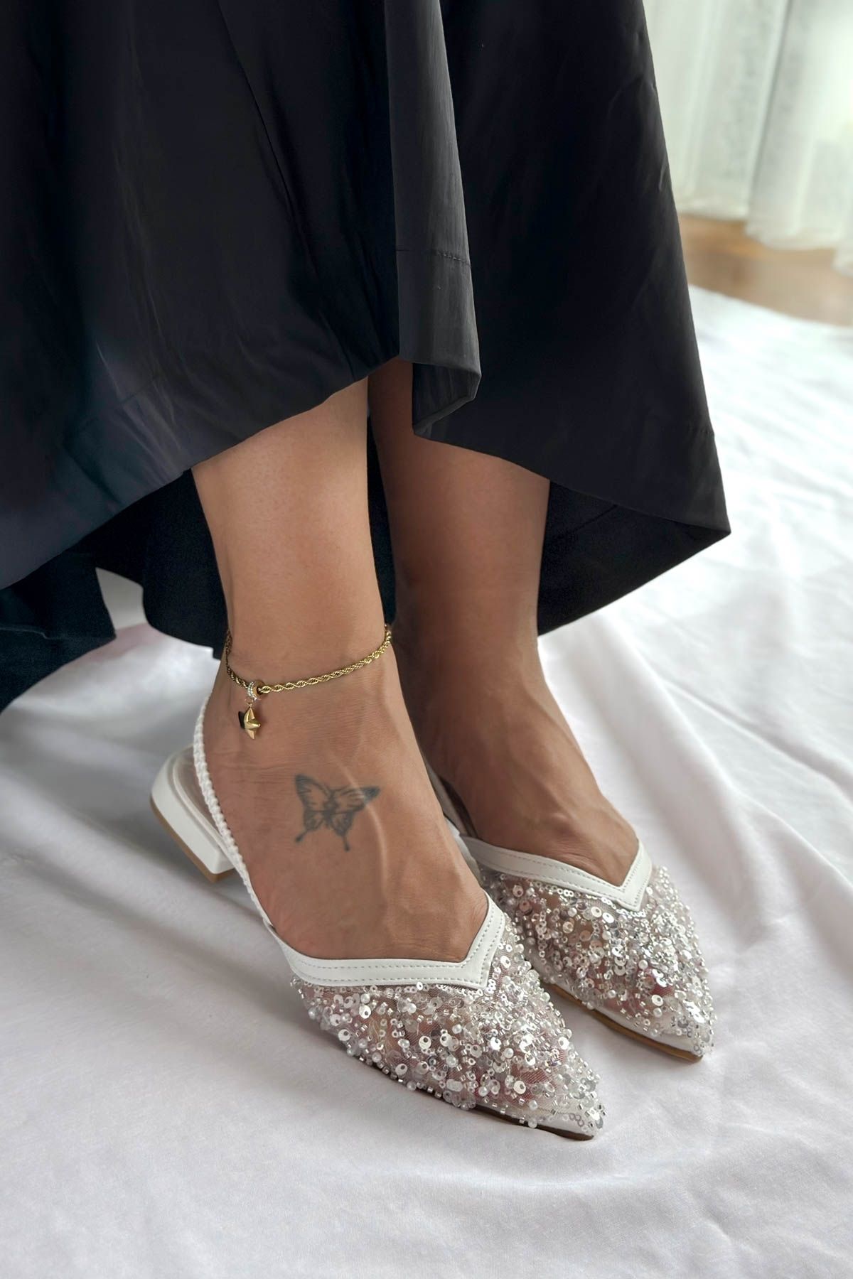 Shoebutik Bridal Beyaz Tül Pul İşlemeli Alçak Topuk Kadın Babet