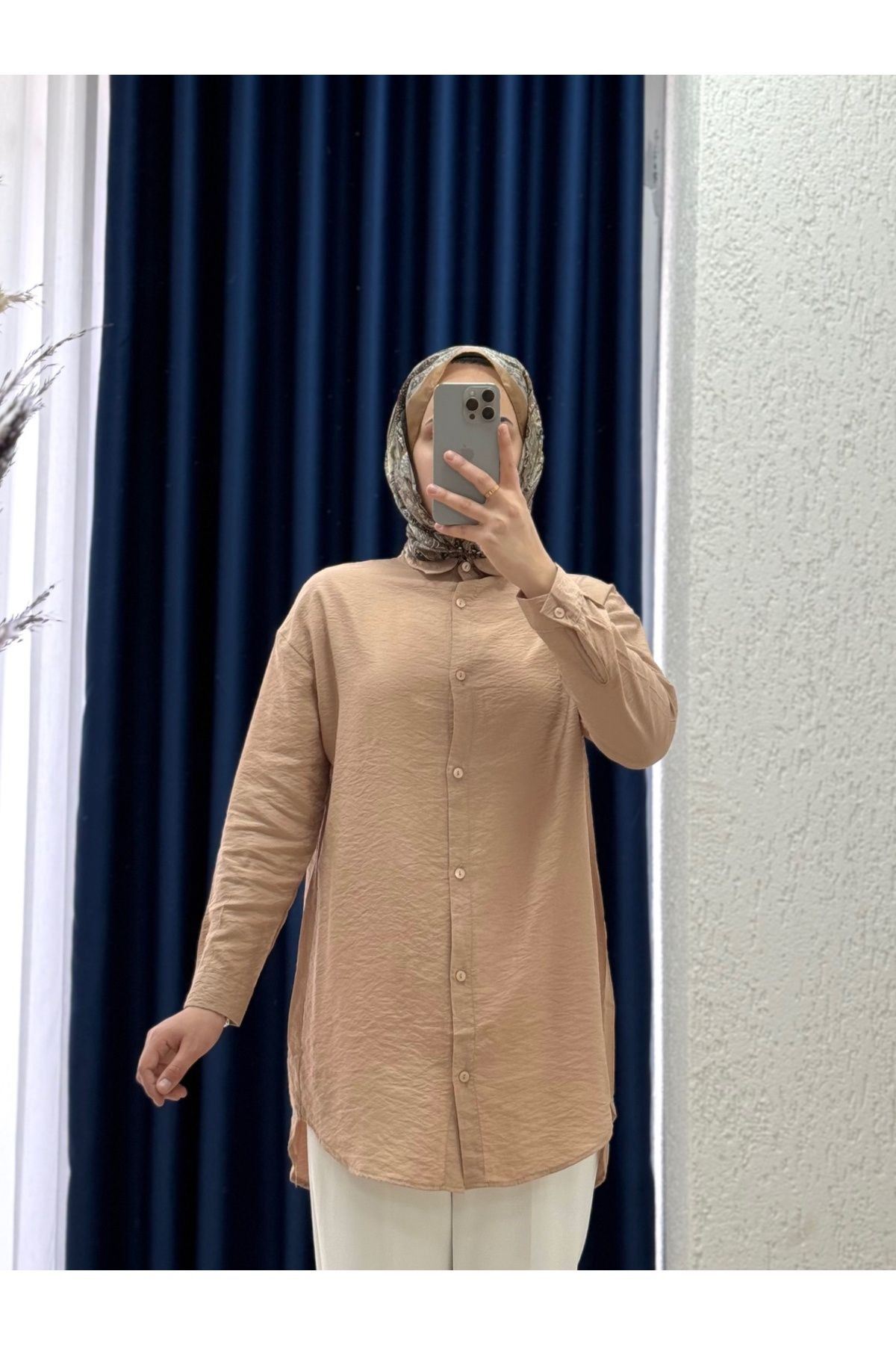 Ebrar Store Sorique Önü Kısa Arkası Uzun Düz Çilek Gömlek-Zİ2137 Vizon