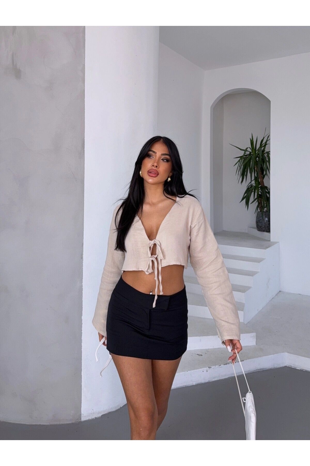 hazelin Kadın Bej Önden Bağlamalı Müslin Kumaş Crop Bluz HZL25S-DSB104071