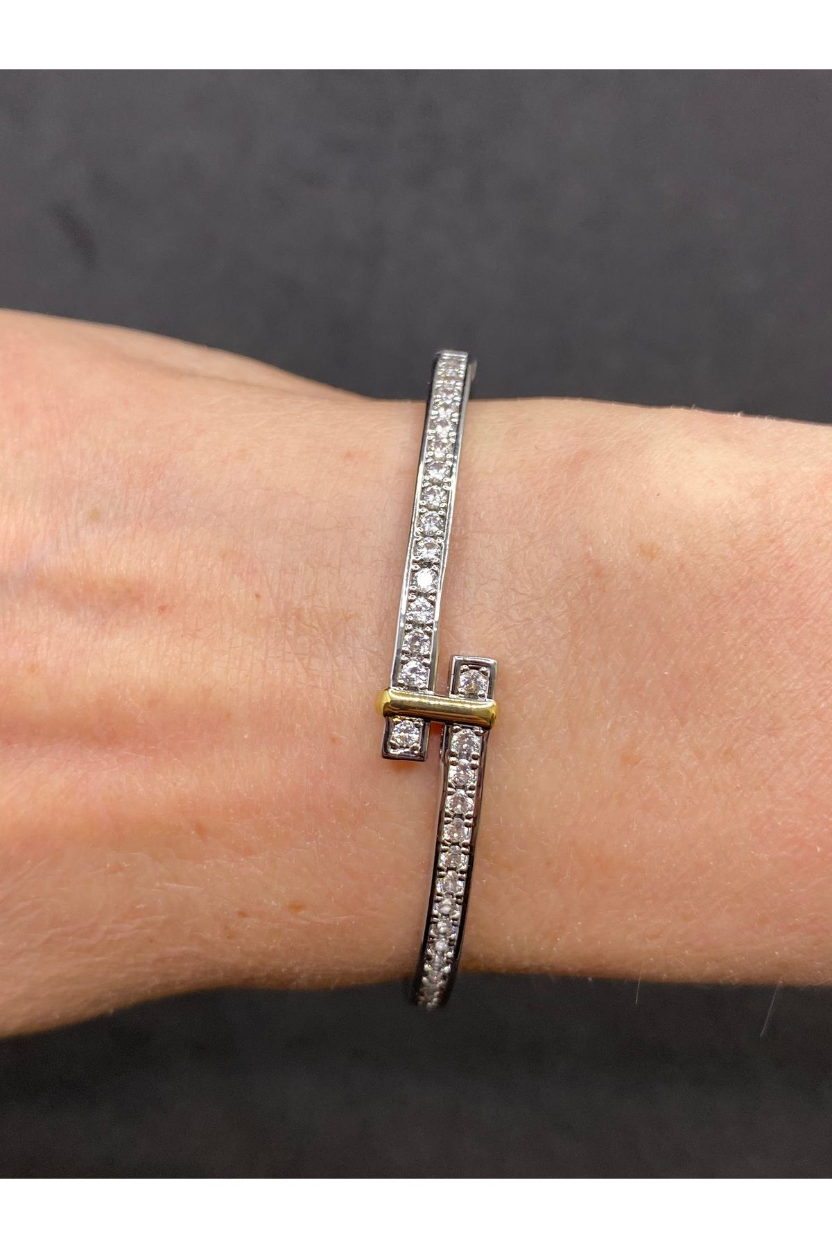 Jiji Jewelery Tiff Co Model Altın Detaylı Zirkon Taşlı Paslanmaz Çelik Kelepçe Bileklik