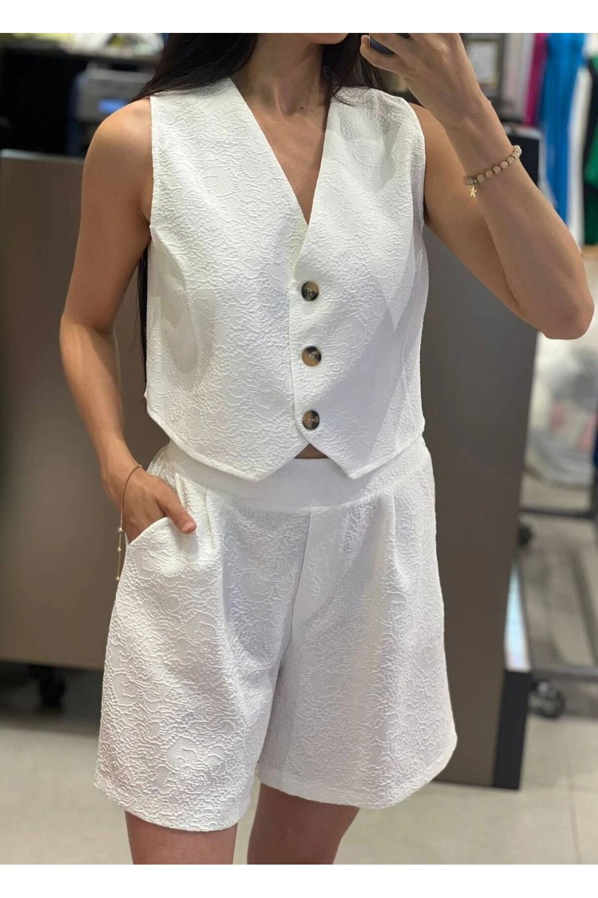 Butik Dokulu Kumaş Yelek Şort Takım