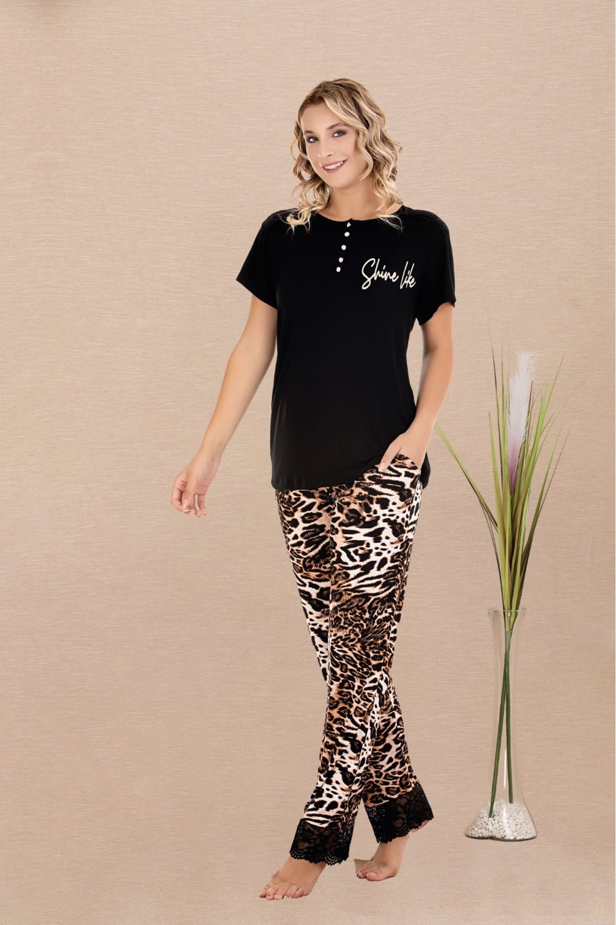 Lady Lingerie Düğme Yakalı,Kısa Kollu,Leopar Desenli Kadın Pijama Takımı
