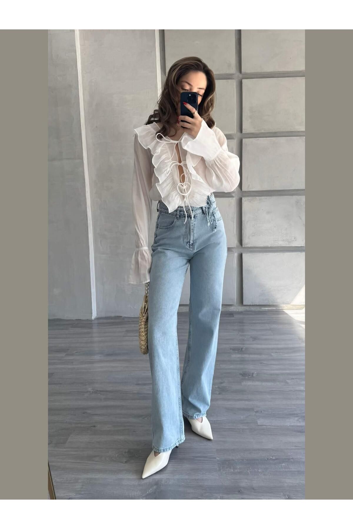 Coral Kemeri Bağcıklı Kot Pantolon Buz Mavi