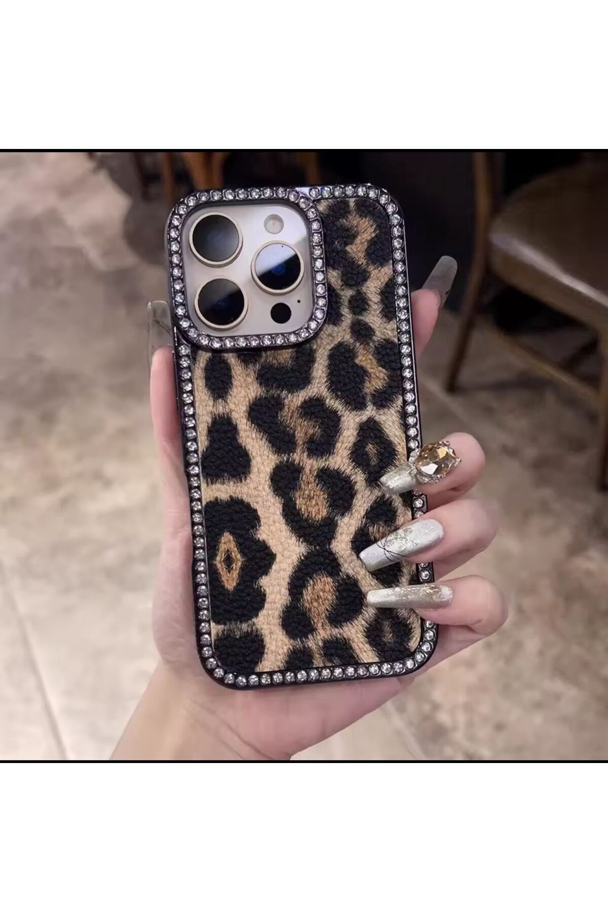 PEXURA TECH İphone 16 Pro Leopar ve Taşlı Telefon Kılıfı