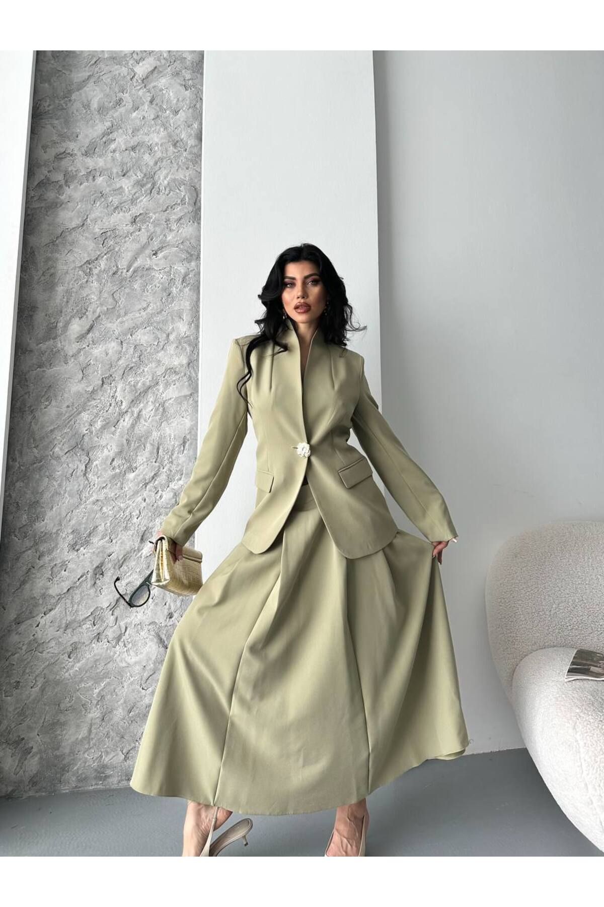 BARG FASHION Kadın Tek Gold Düğme Detaylı Ceket Etek Takım