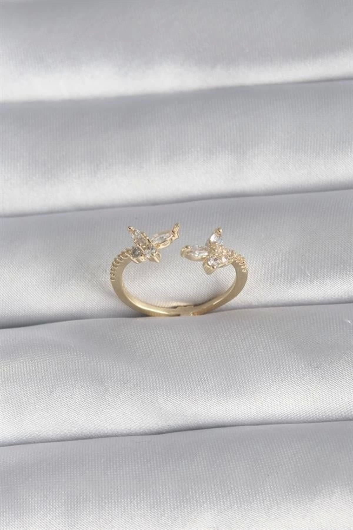Lale Moda Pirinç Gold Renk Zirkon Taşlı Kelebek Model Kadın Yüzük